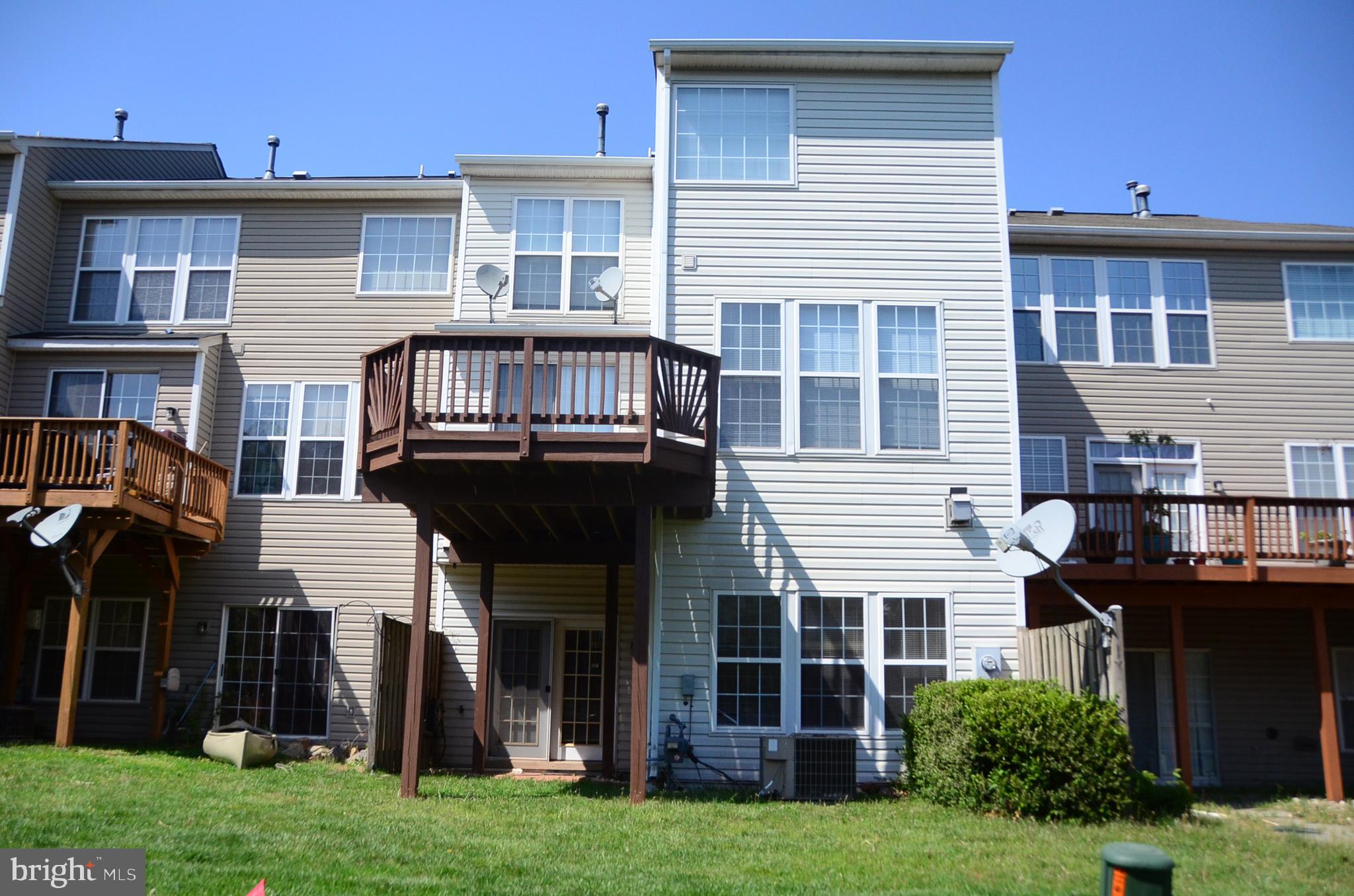 LOUDOUN PARKWAY CENTER - Residential Lease