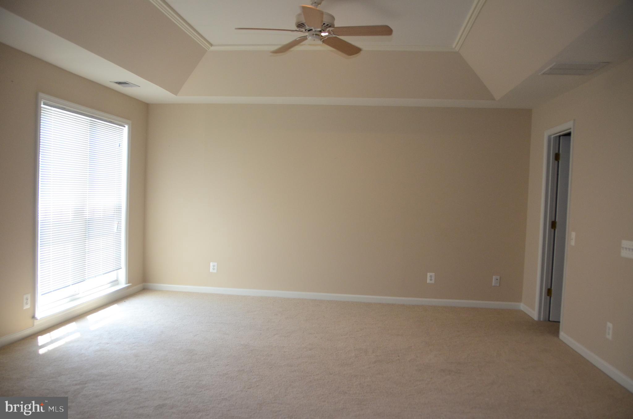 LOUDOUN PARKWAY CENTER - Residential Lease