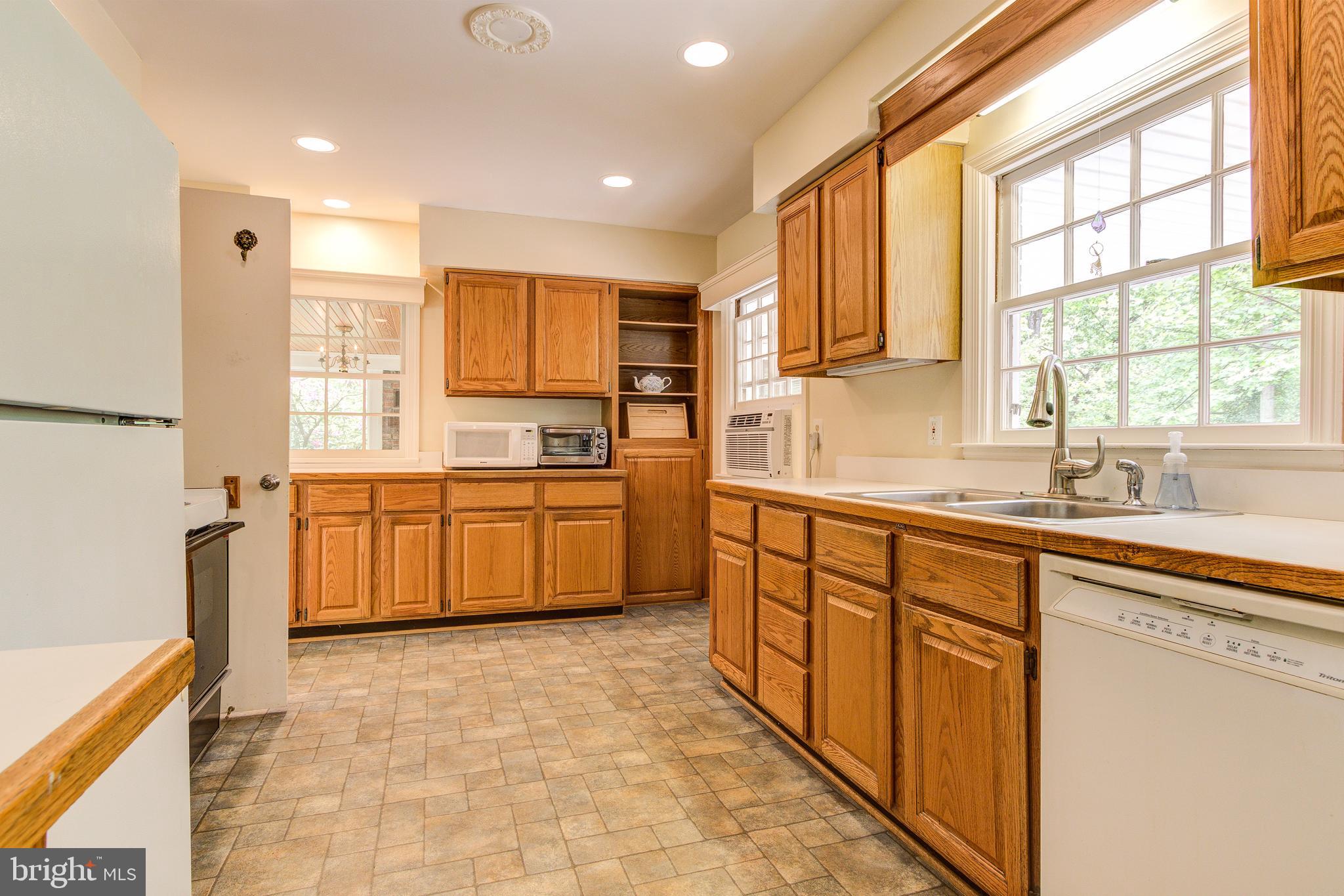 PLEASANT RIDGE - Residential
