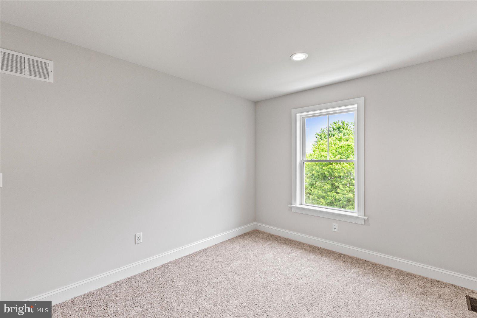 MILLWOOD HOMES AT BENNETT RUN - Residential