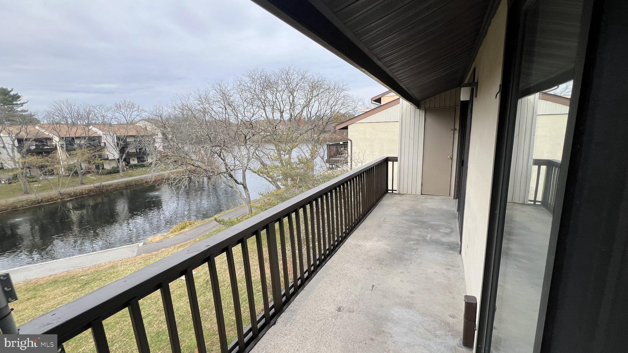 VILLAGE OF WILDE LAKE - Residential