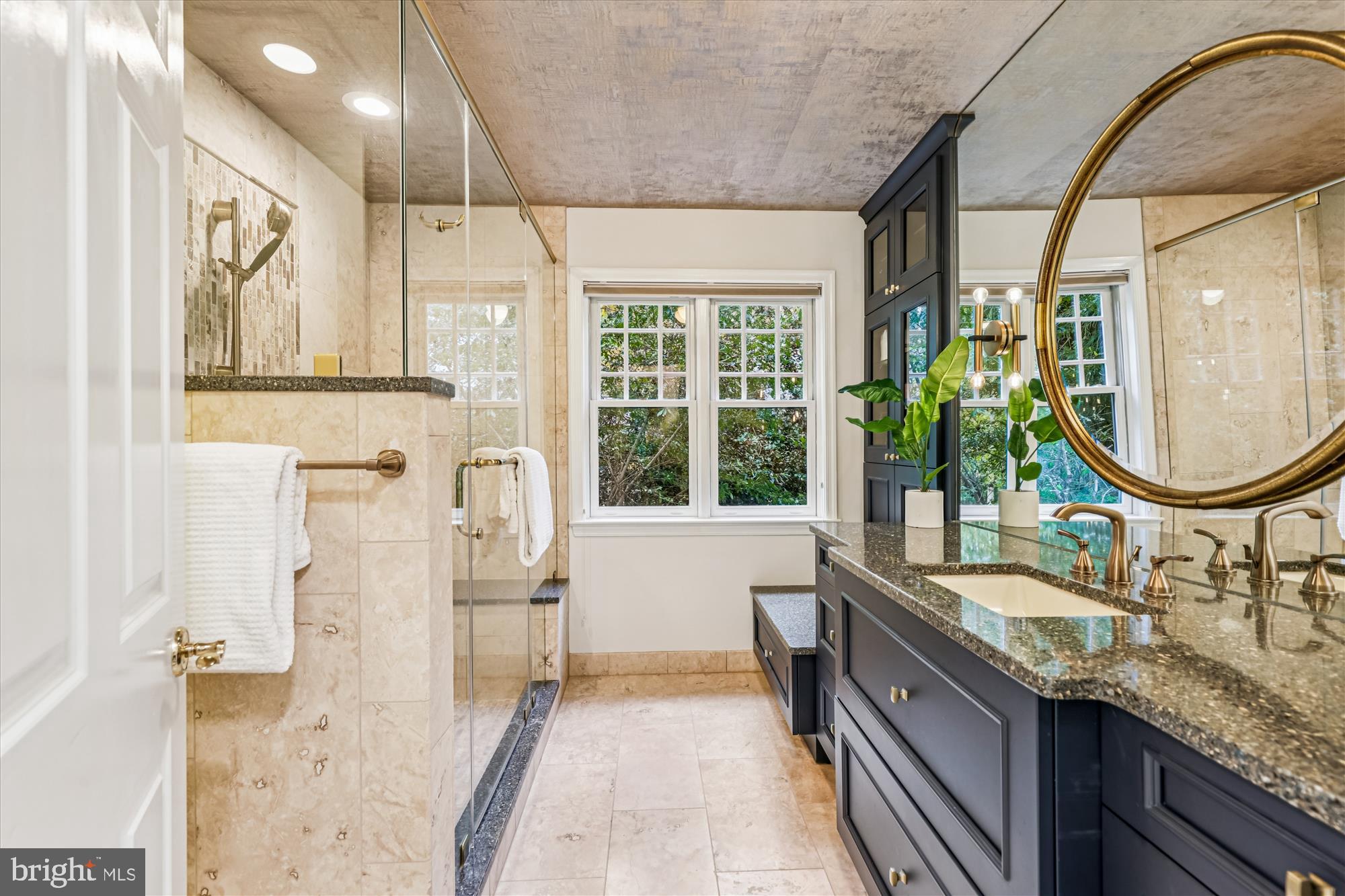 MOIDONE ACRES - Residential