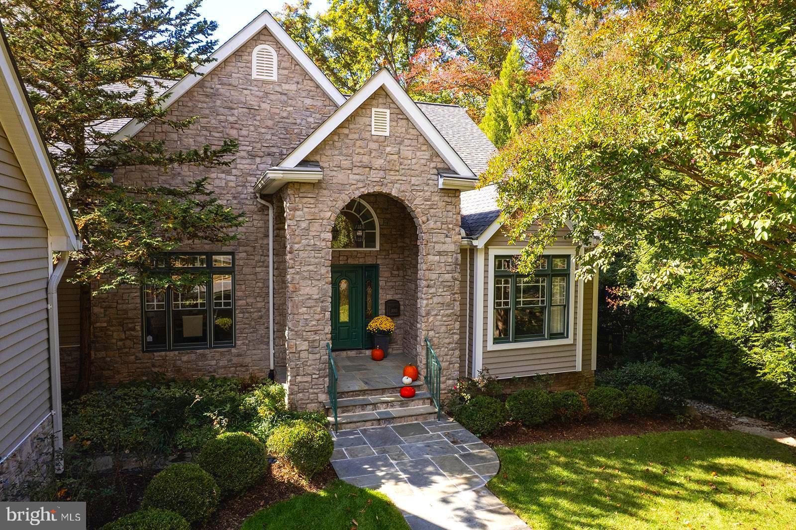 MOIDONE ACRES - Residential