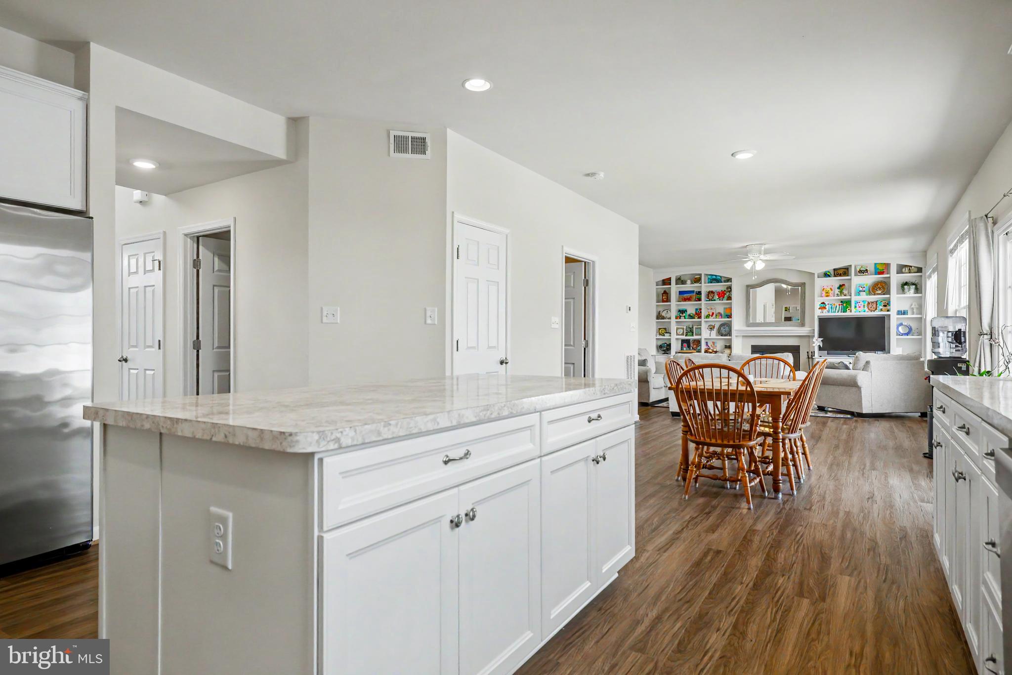 AMBERFIELD - Residential