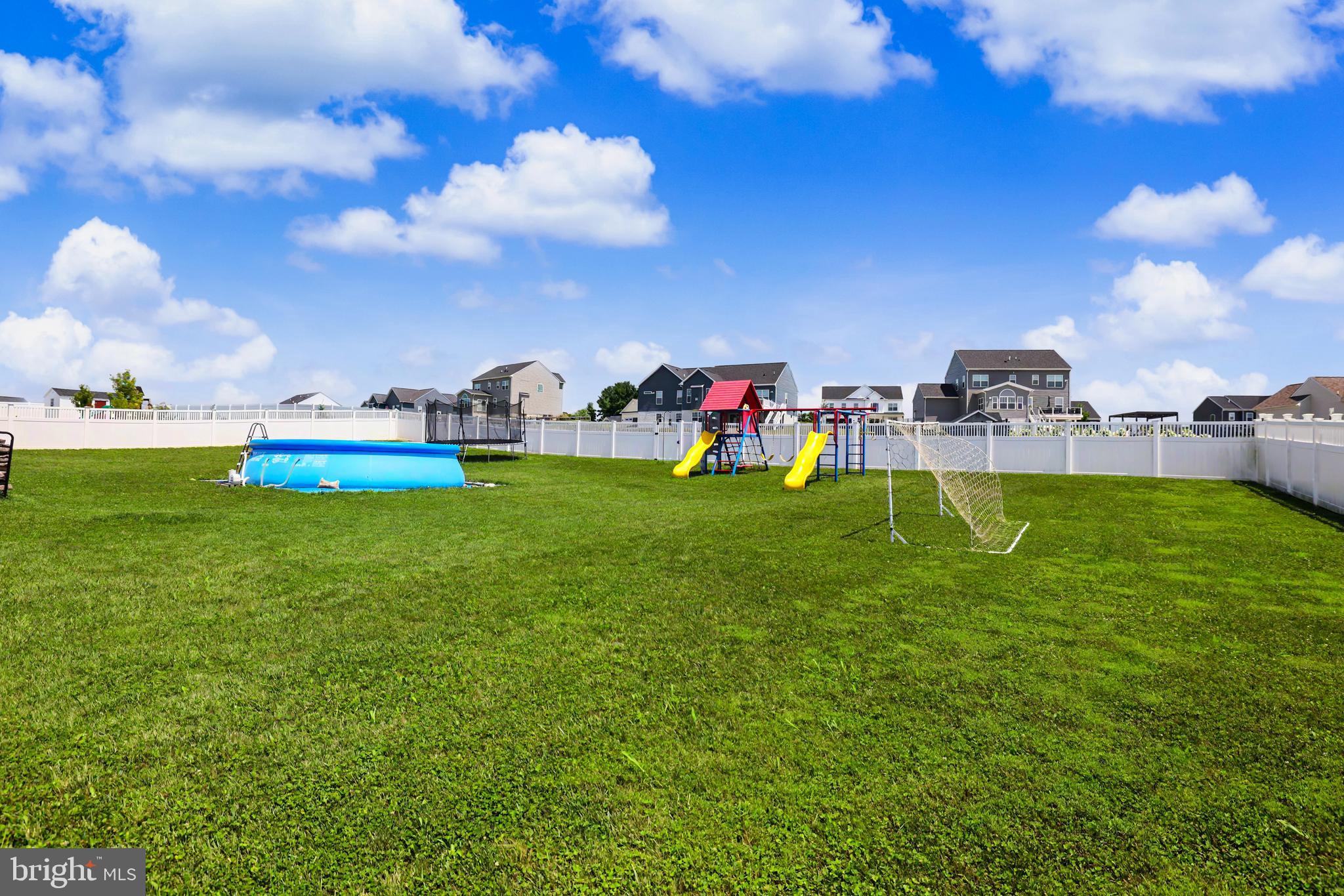 AMBERFIELD - Residential