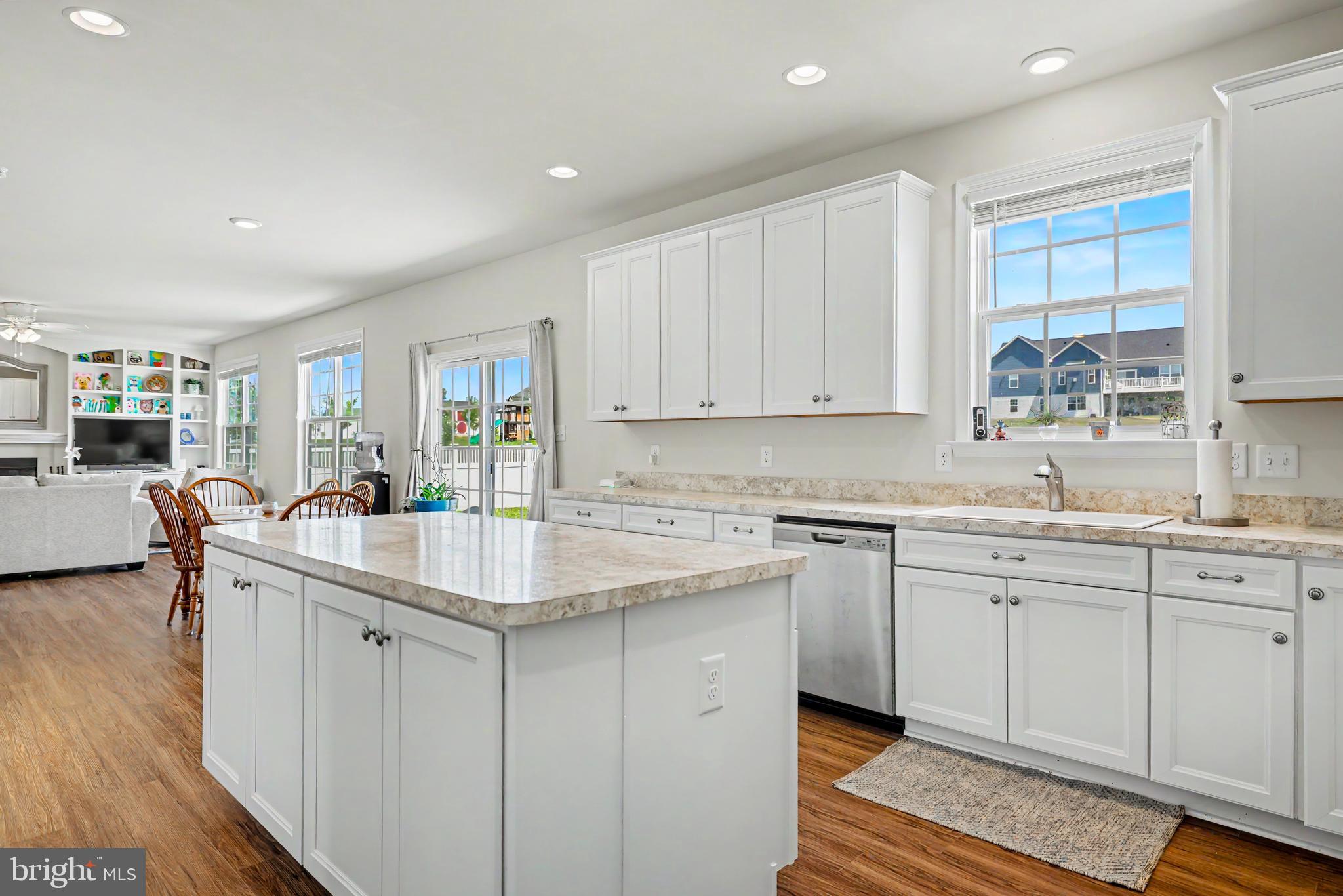 AMBERFIELD - Residential