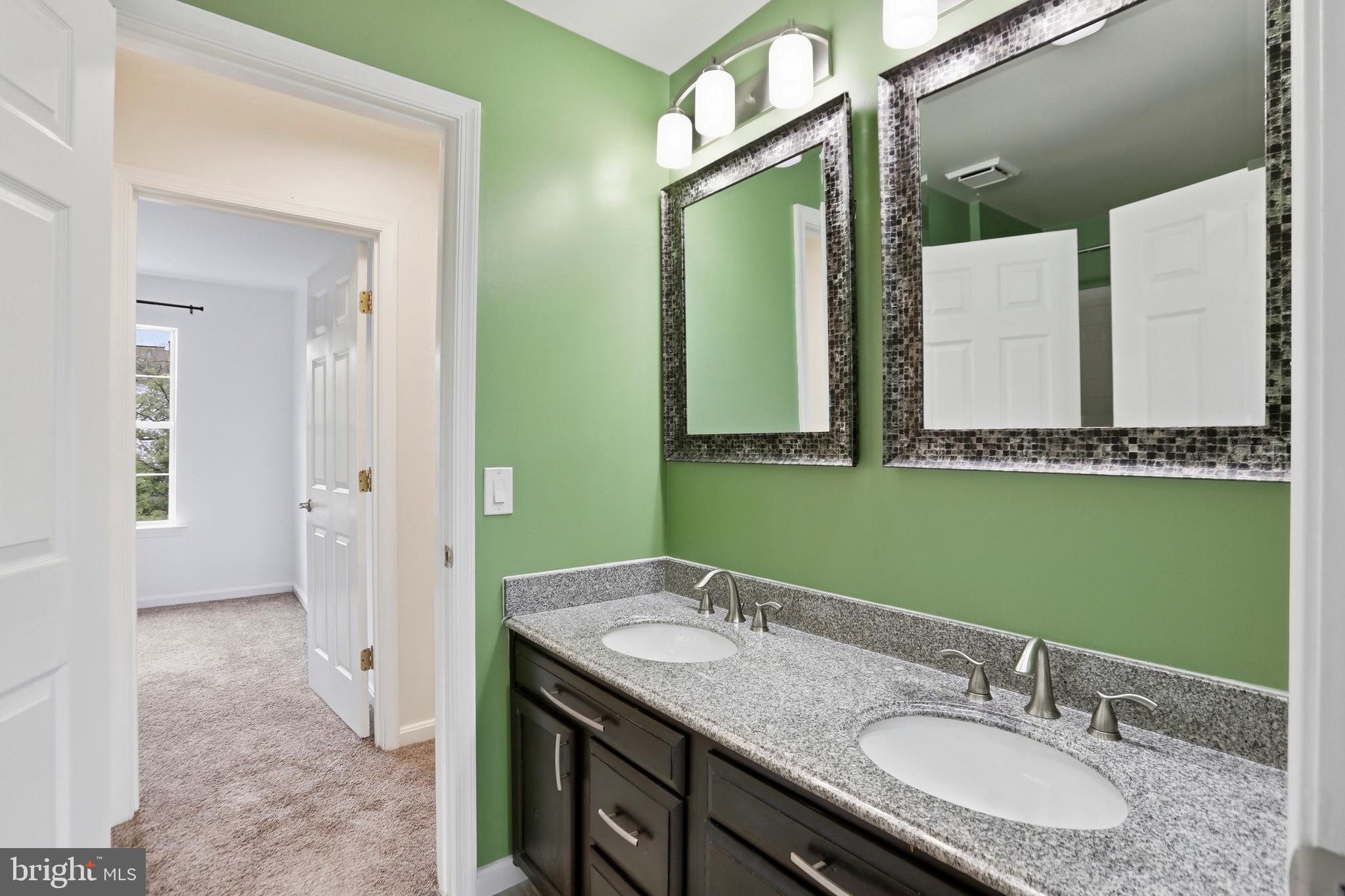 EXETER - Residential Lease