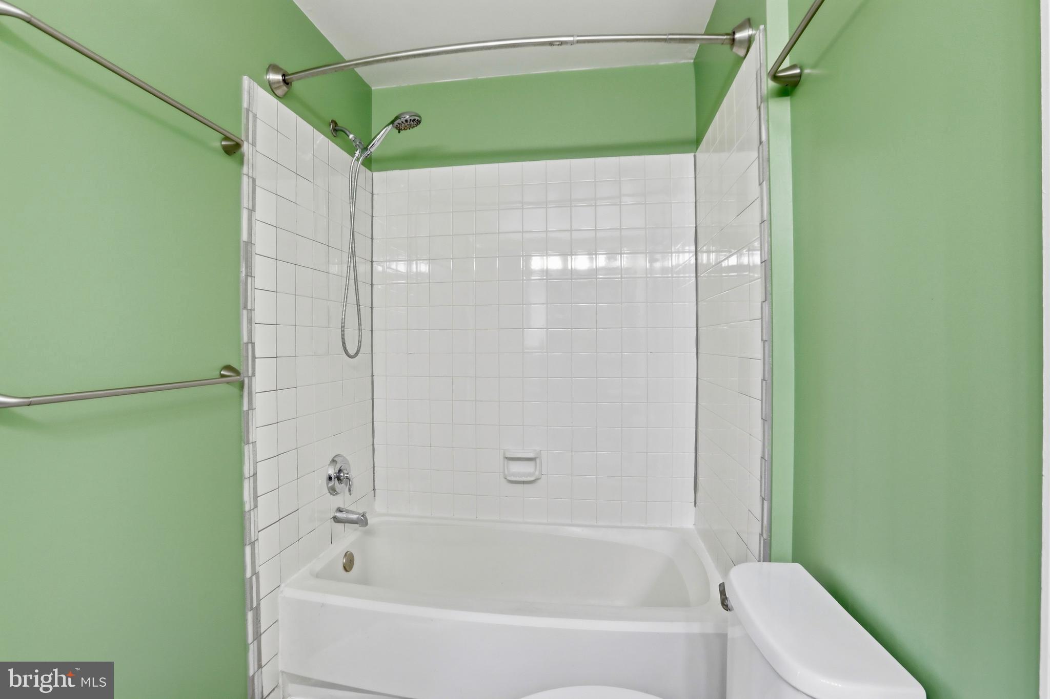 EXETER - Residential Lease