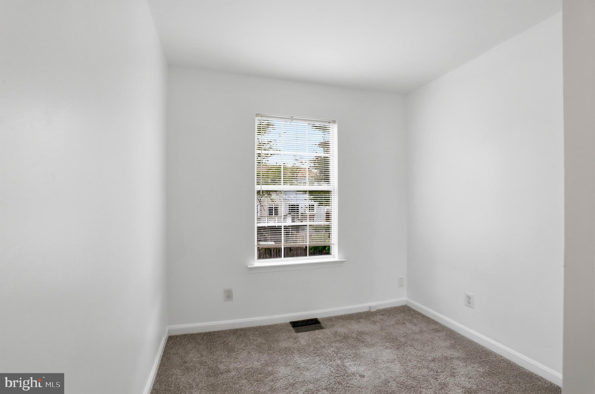 EXETER - Residential Lease