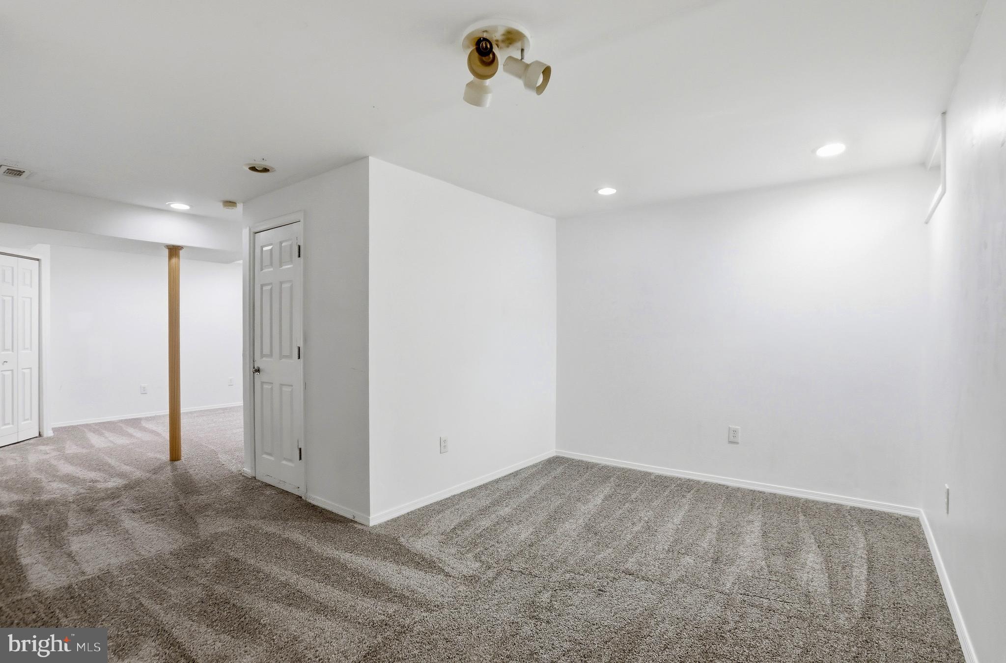 EXETER - Residential Lease