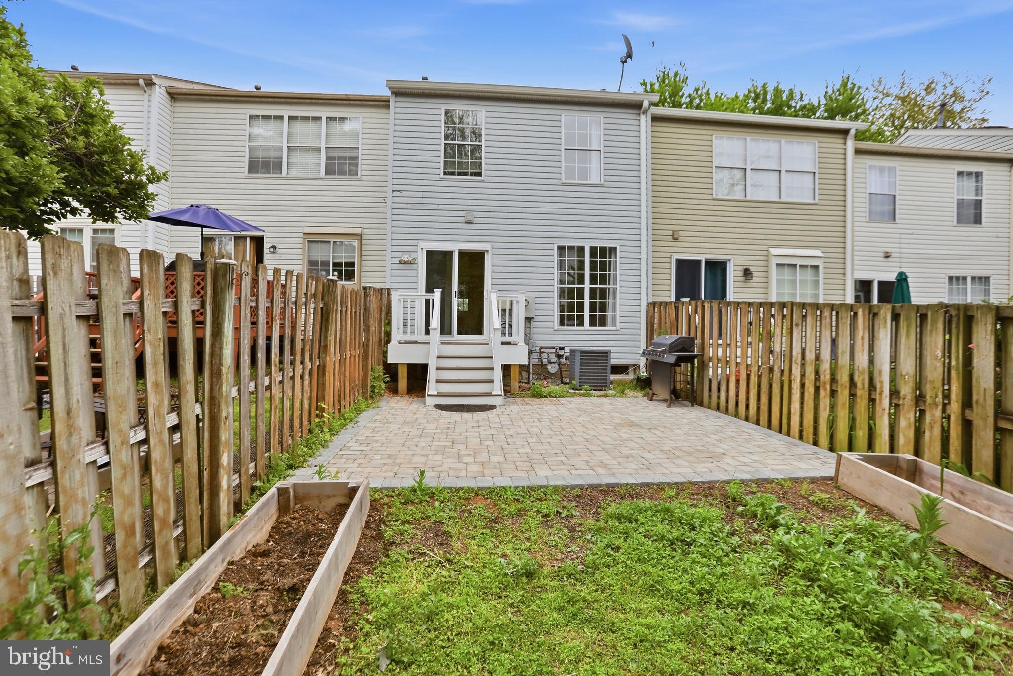 EXETER - Residential Lease