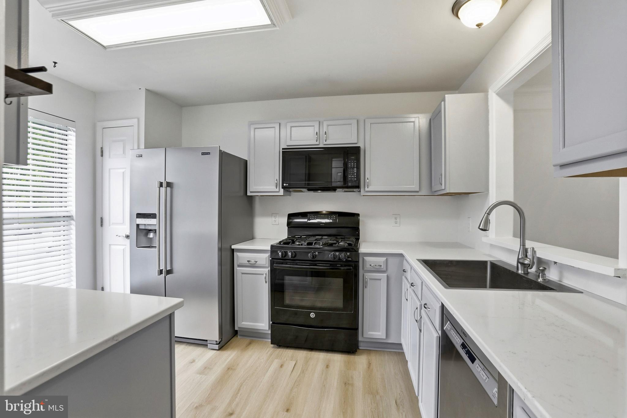 EXETER - Residential Lease