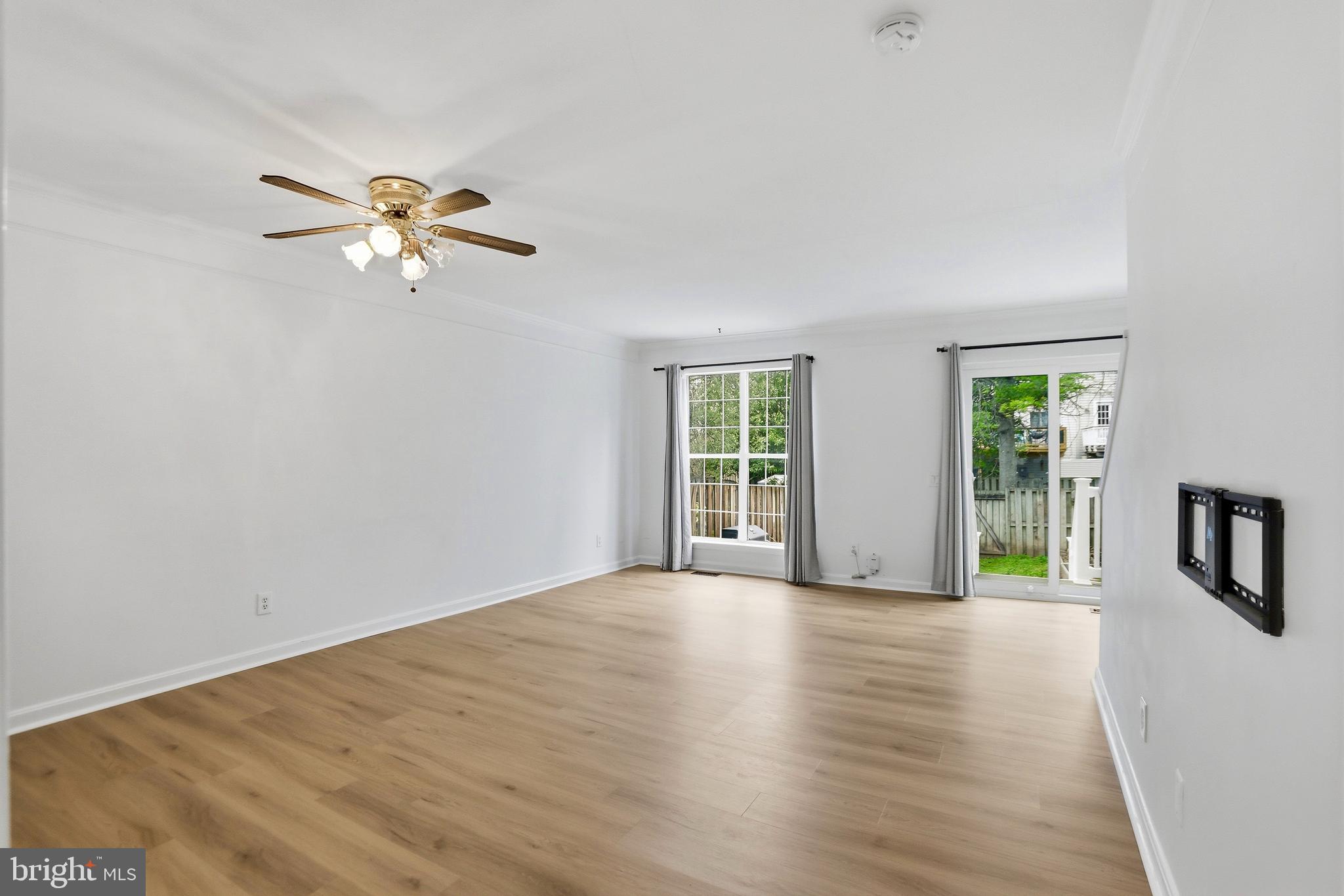 EXETER - Residential Lease