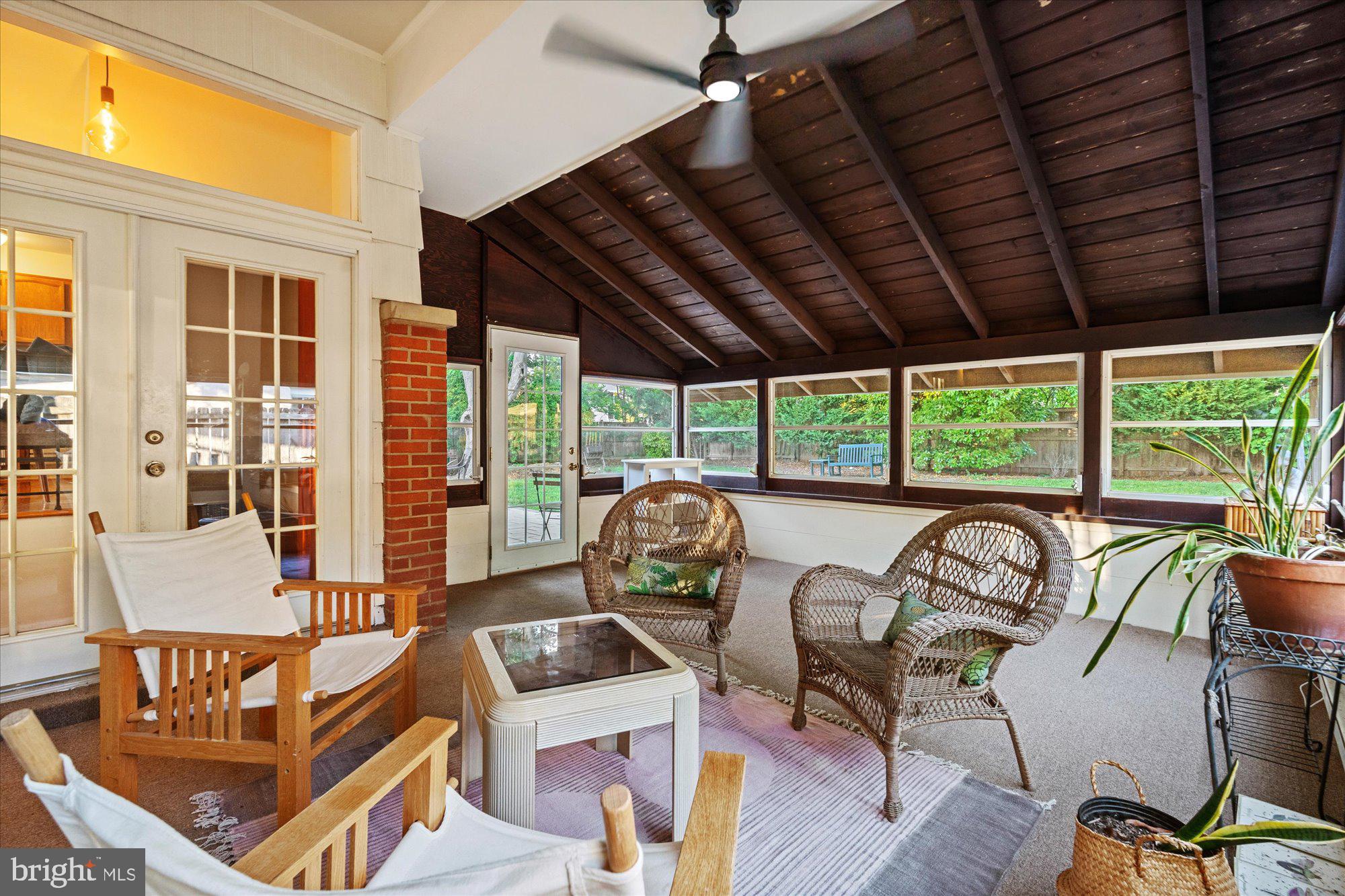 WAYNEWOOD - Residential