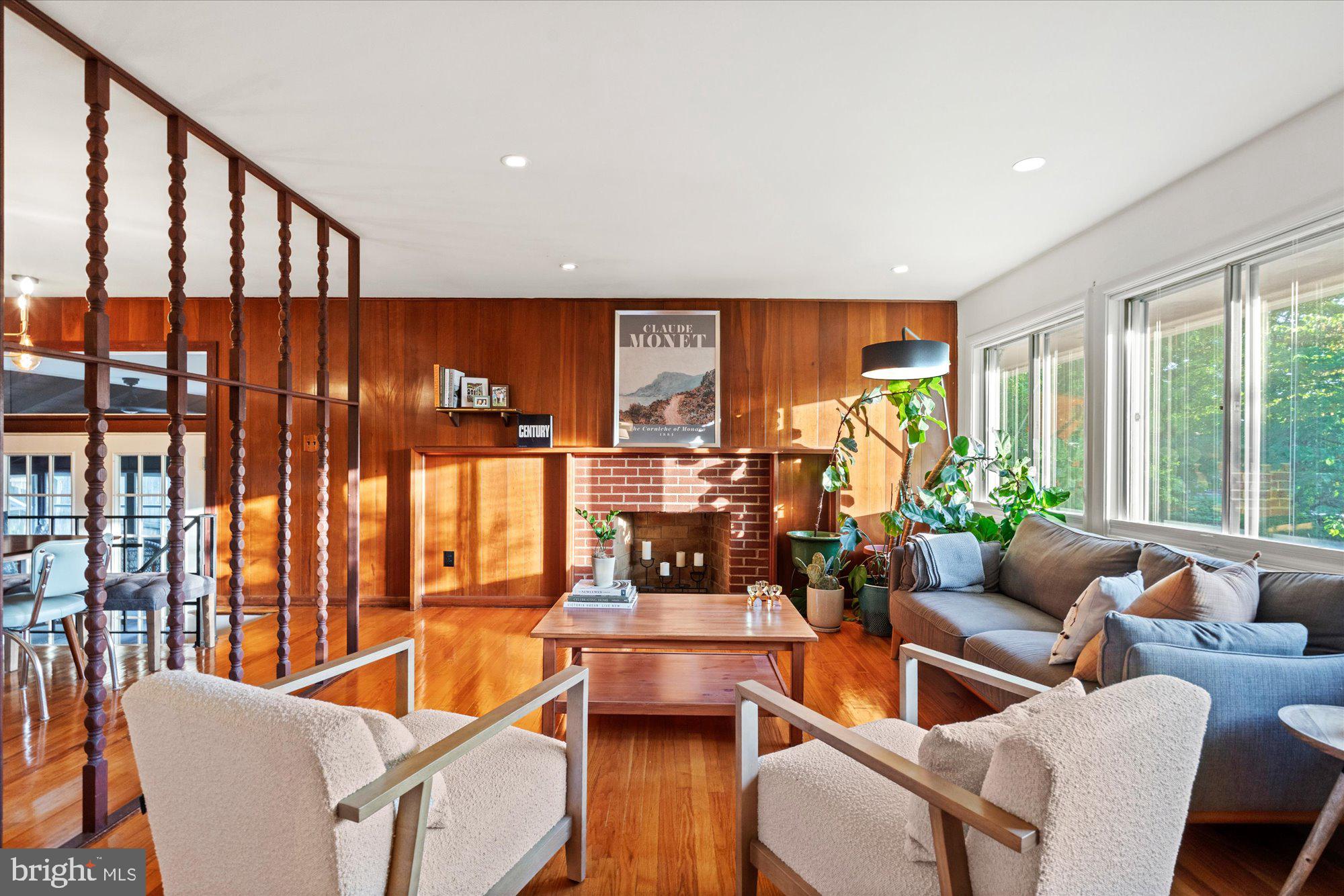 WAYNEWOOD - Residential