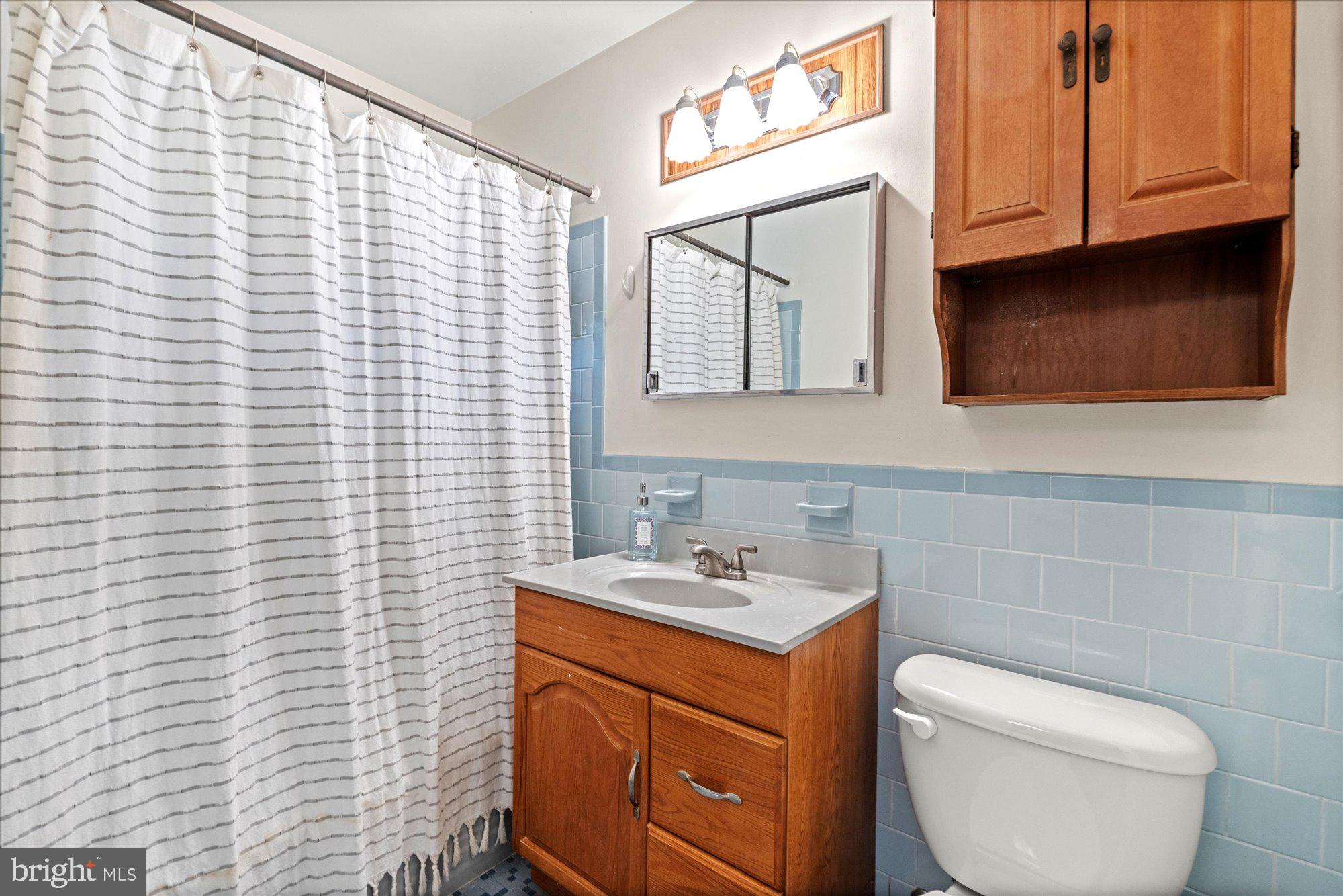 WAYNEWOOD - Residential