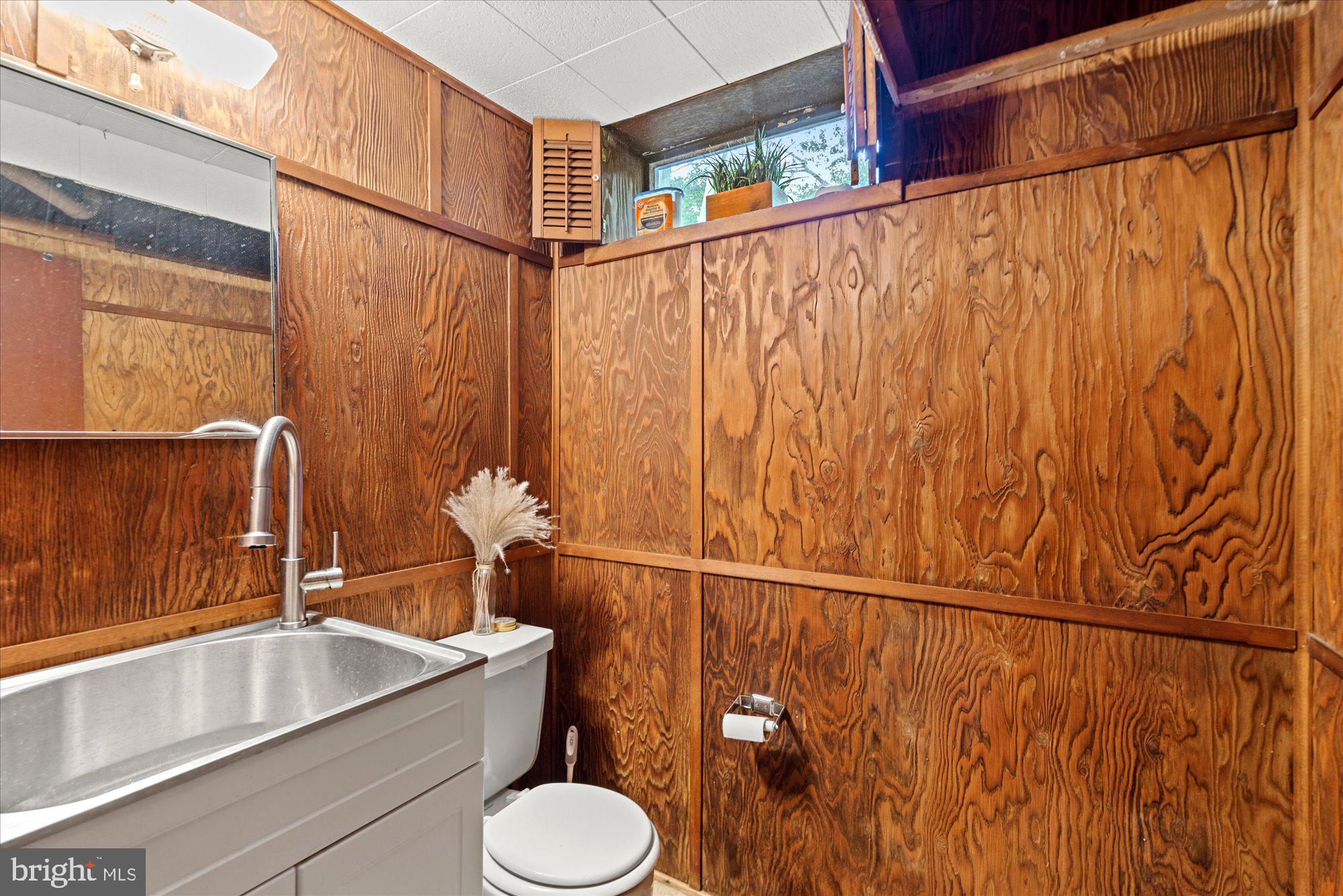 WAYNEWOOD - Residential