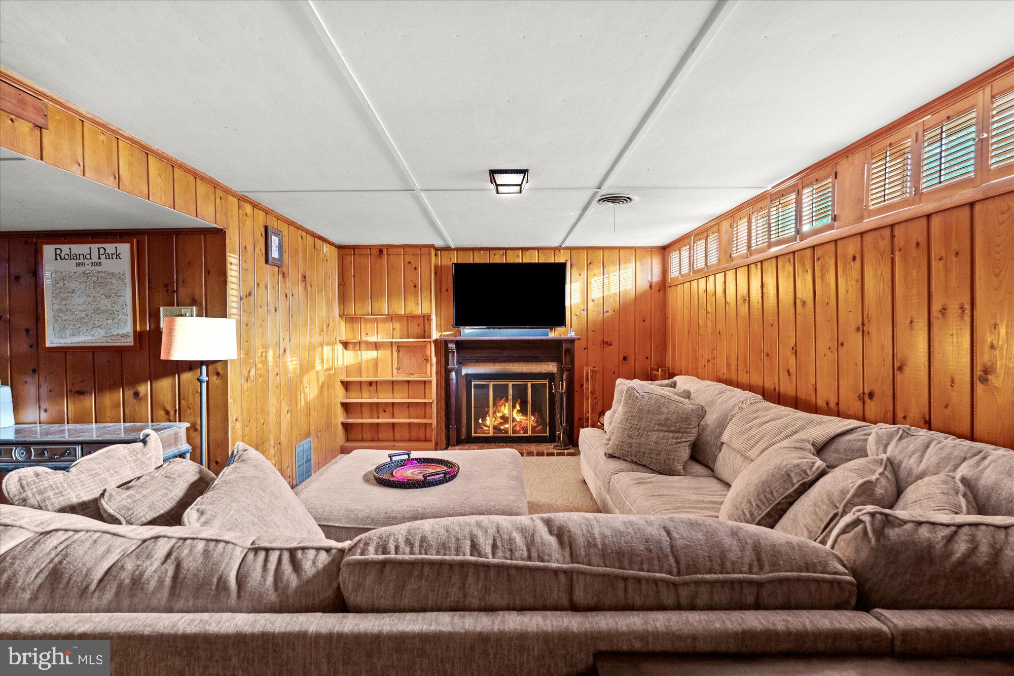 WAYNEWOOD - Residential