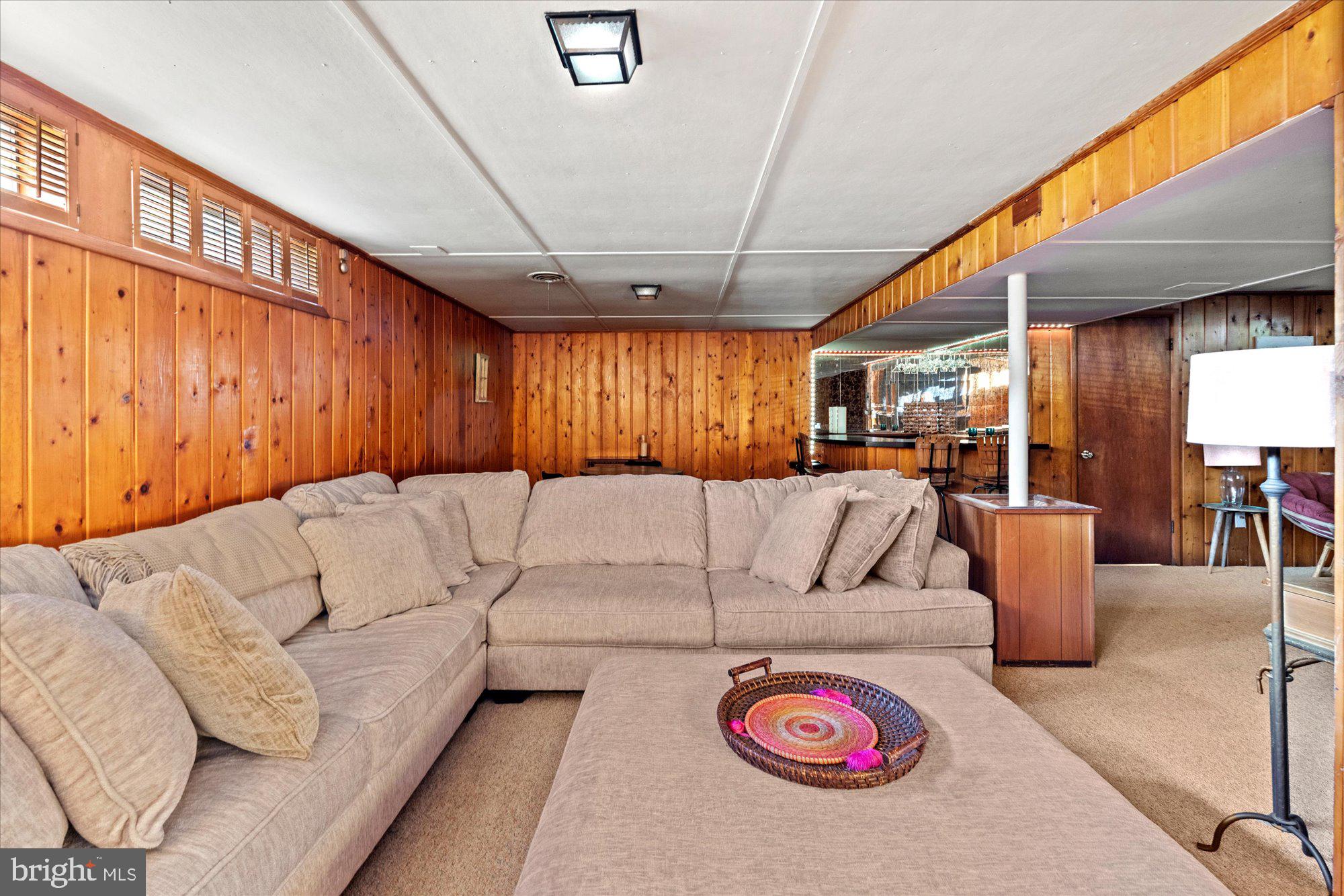 WAYNEWOOD - Residential