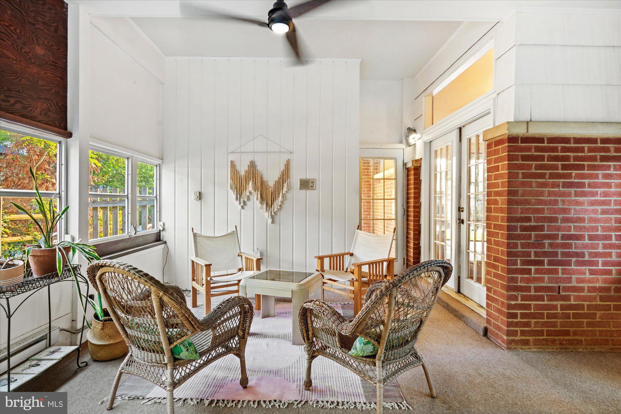 WAYNEWOOD - Residential