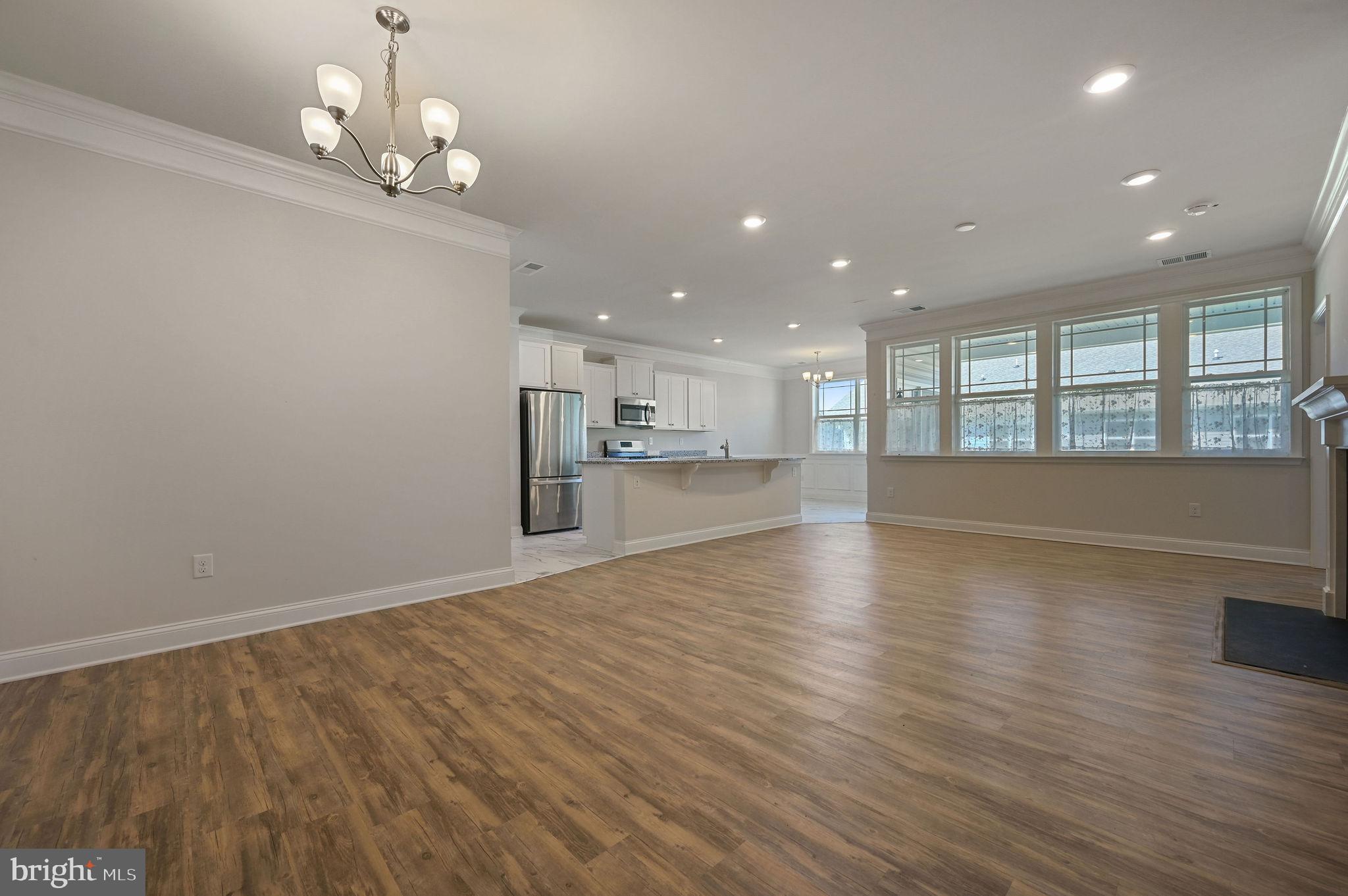 BERGMONT WOODS - Residential