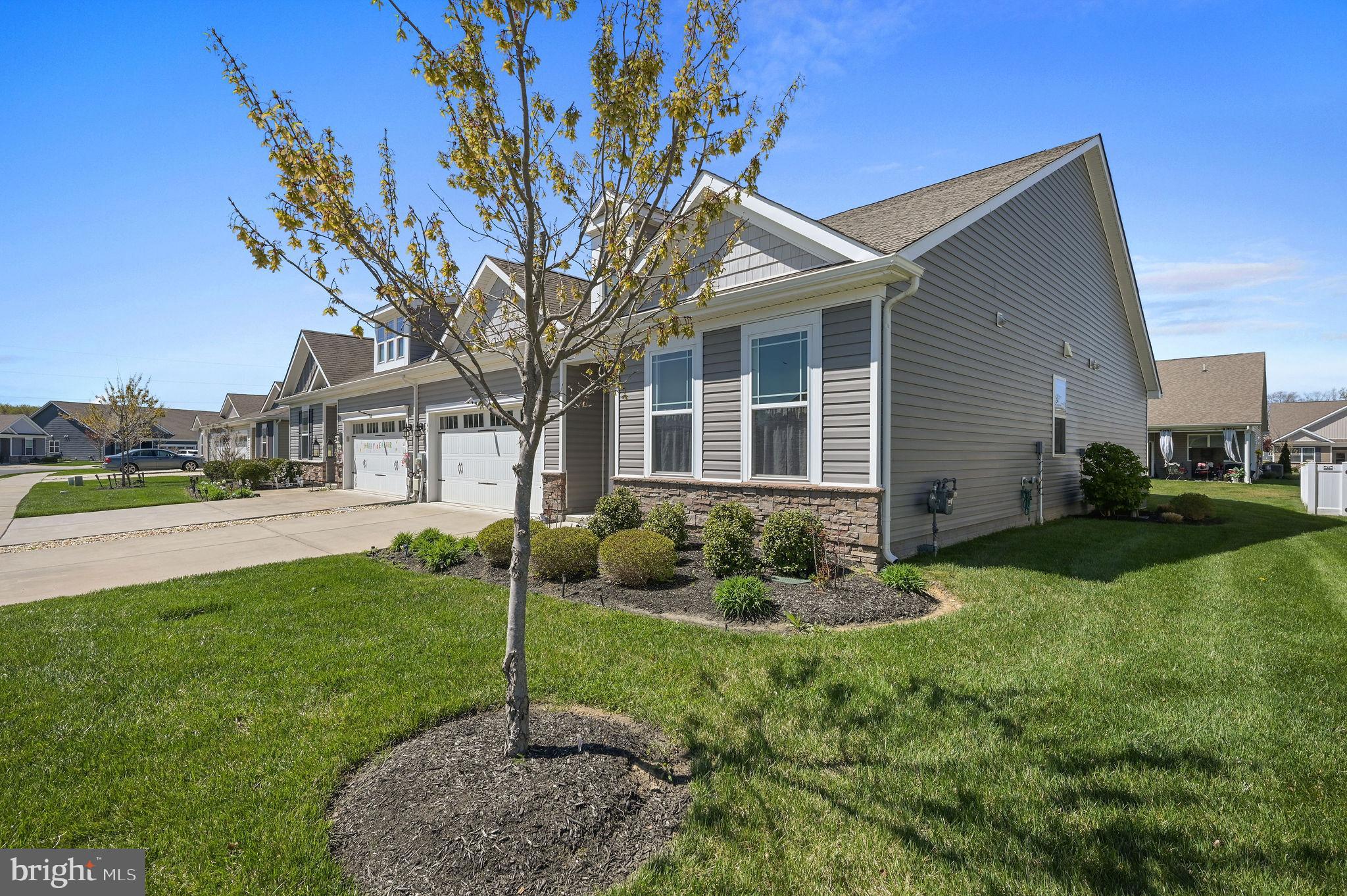 BERGMONT WOODS - Residential