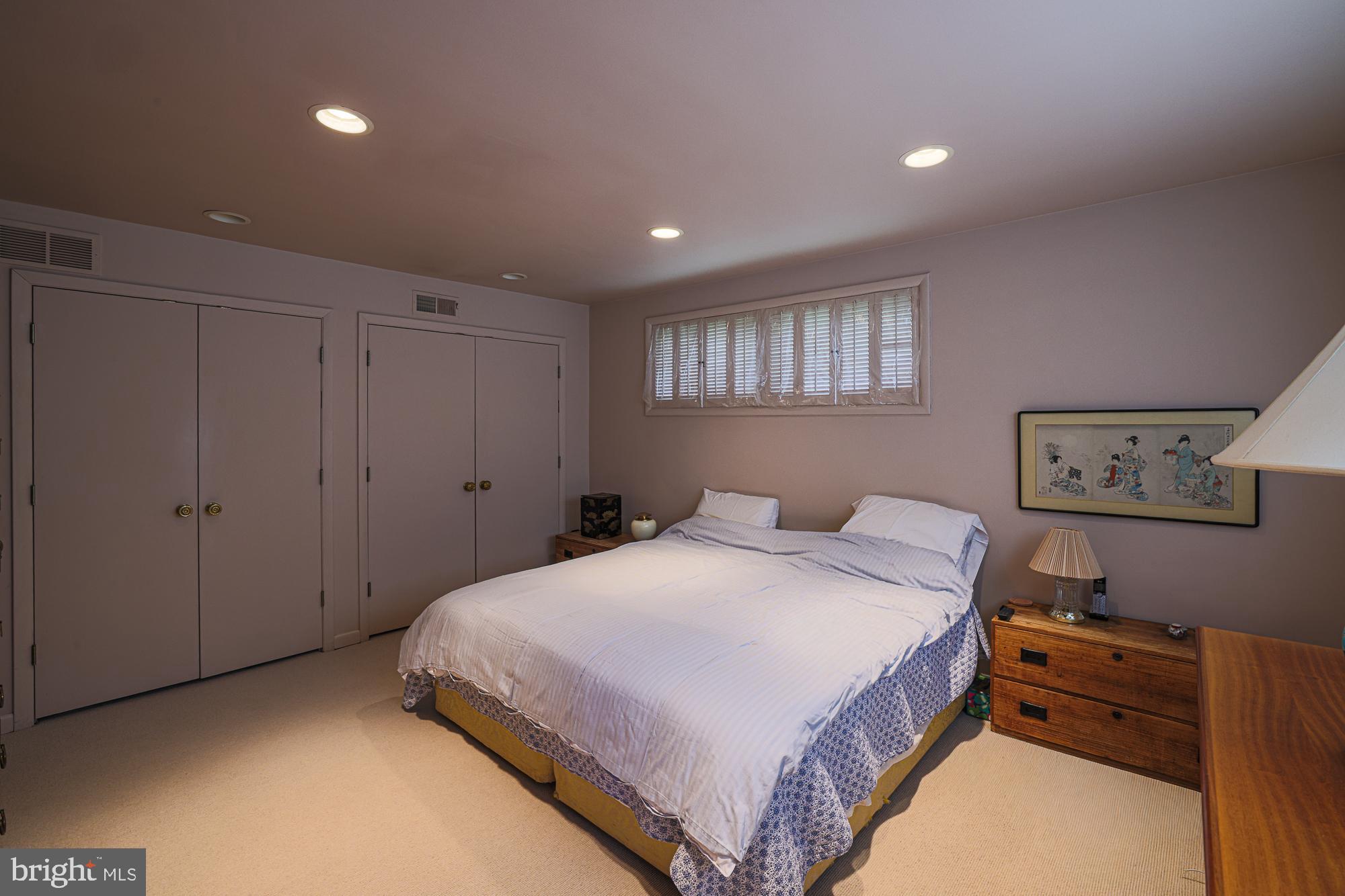 MEADOWOOD - Residential