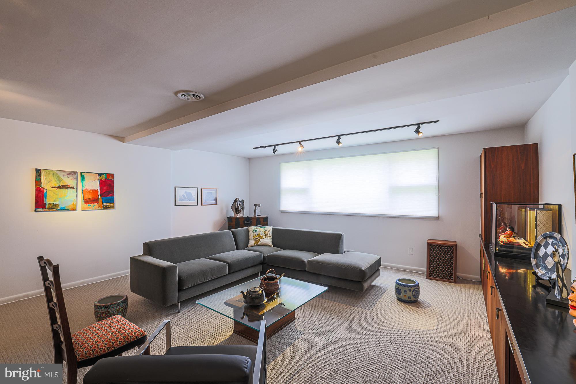 MEADOWOOD - Residential
