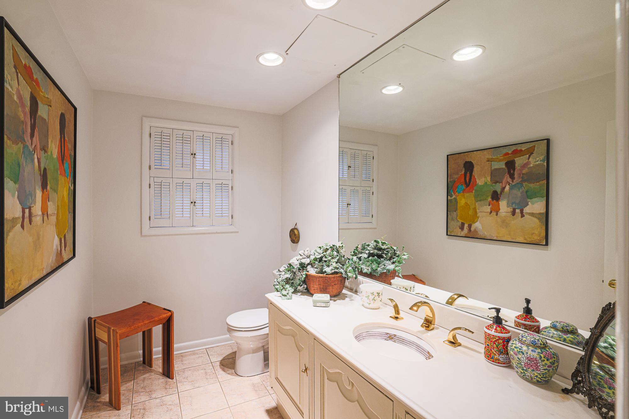 MEADOWOOD - Residential