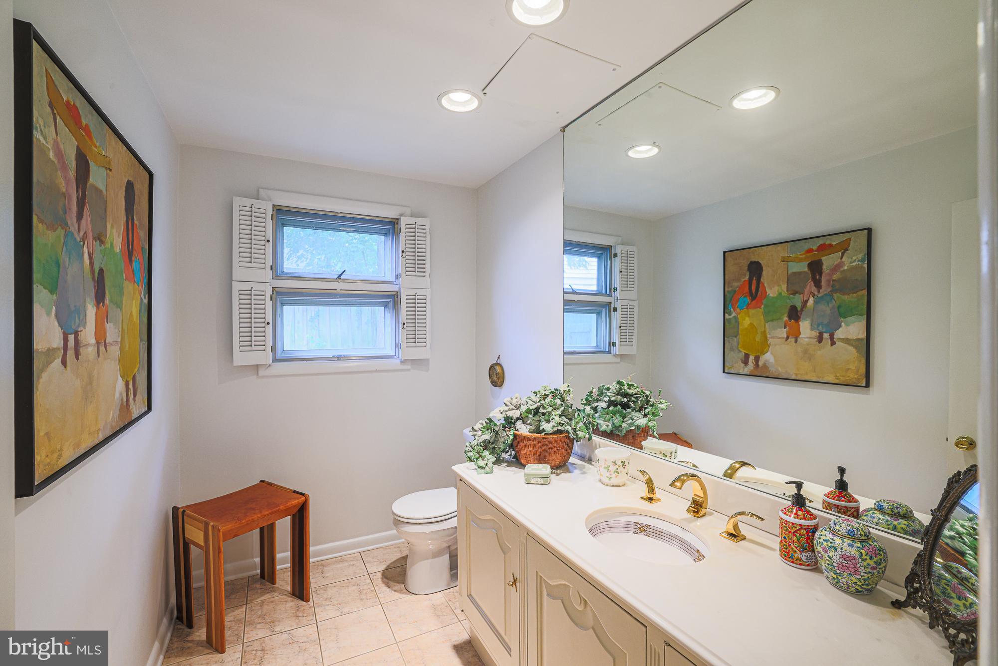 MEADOWOOD - Residential