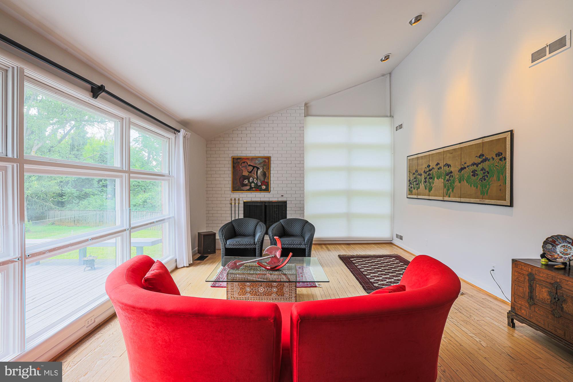 MEADOWOOD - Residential