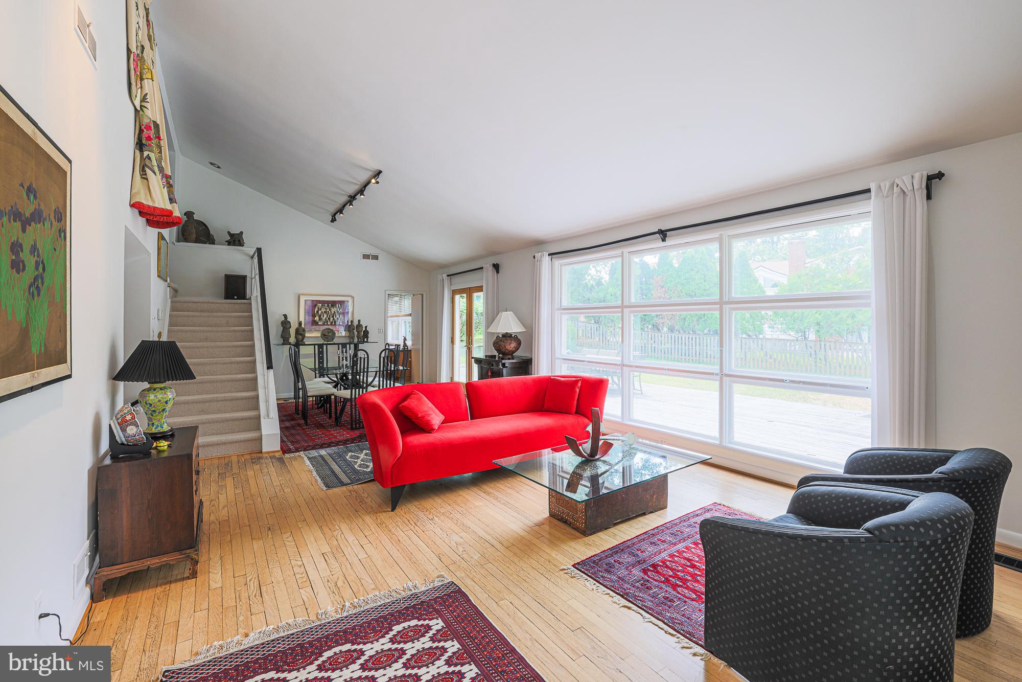 MEADOWOOD - Residential