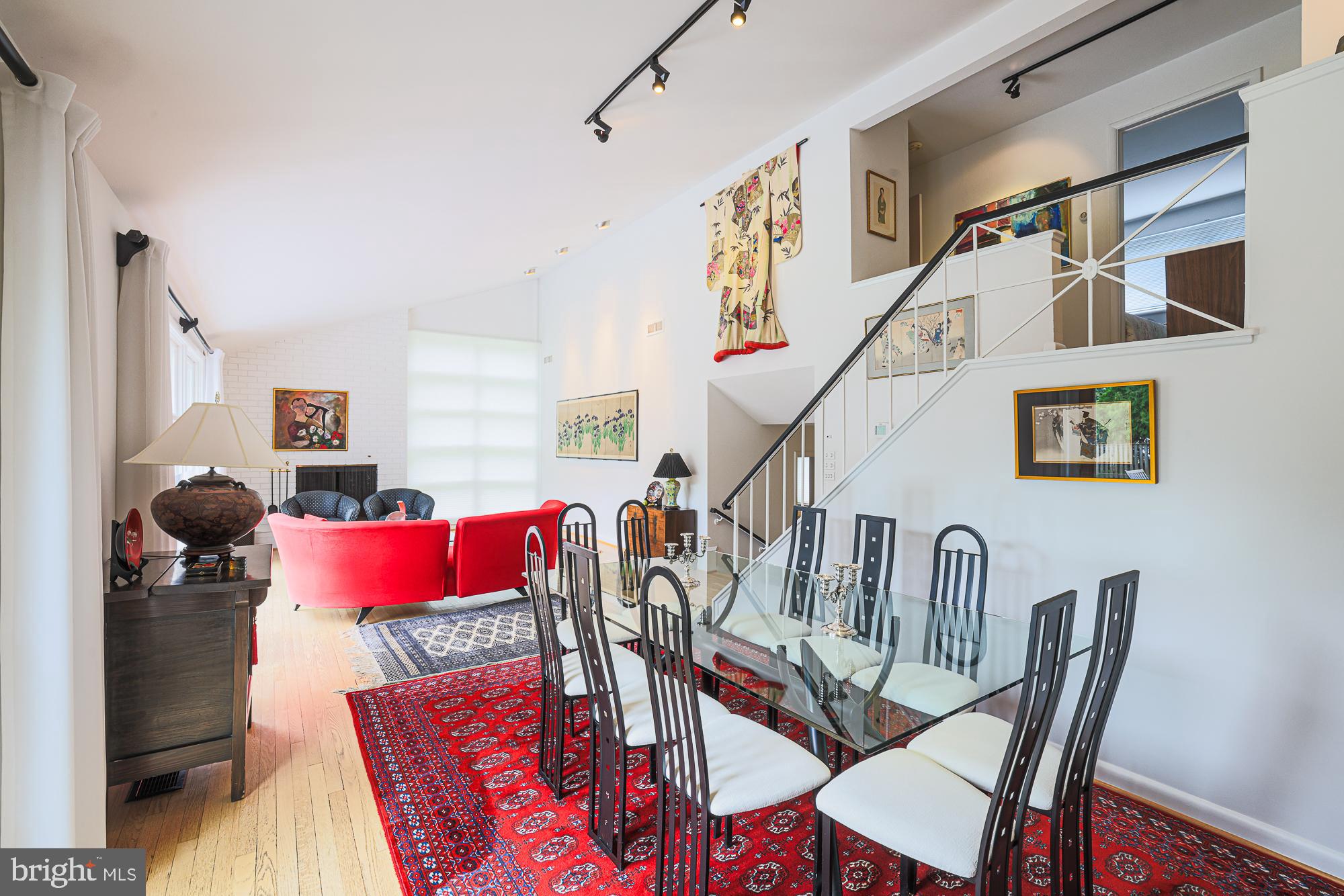 MEADOWOOD - Residential