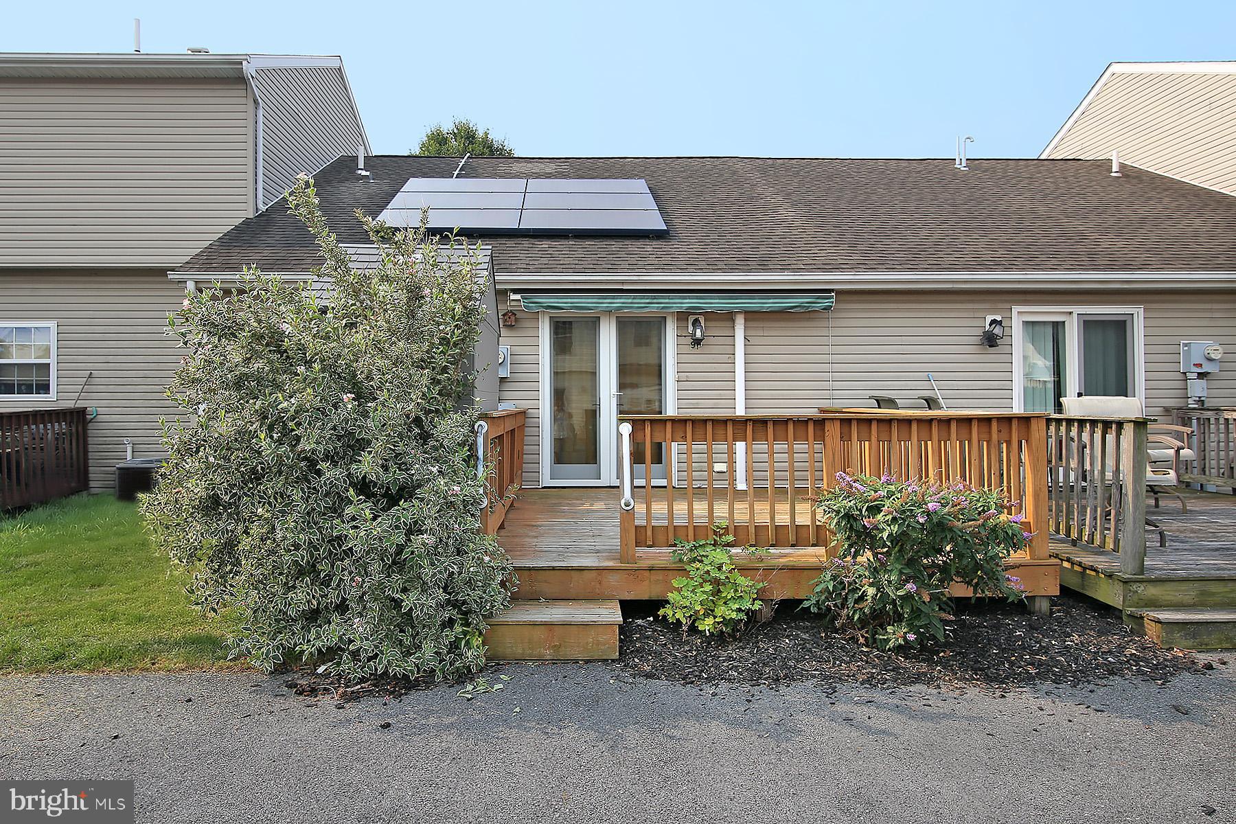 LAUREL HILLS NORTH - Residential