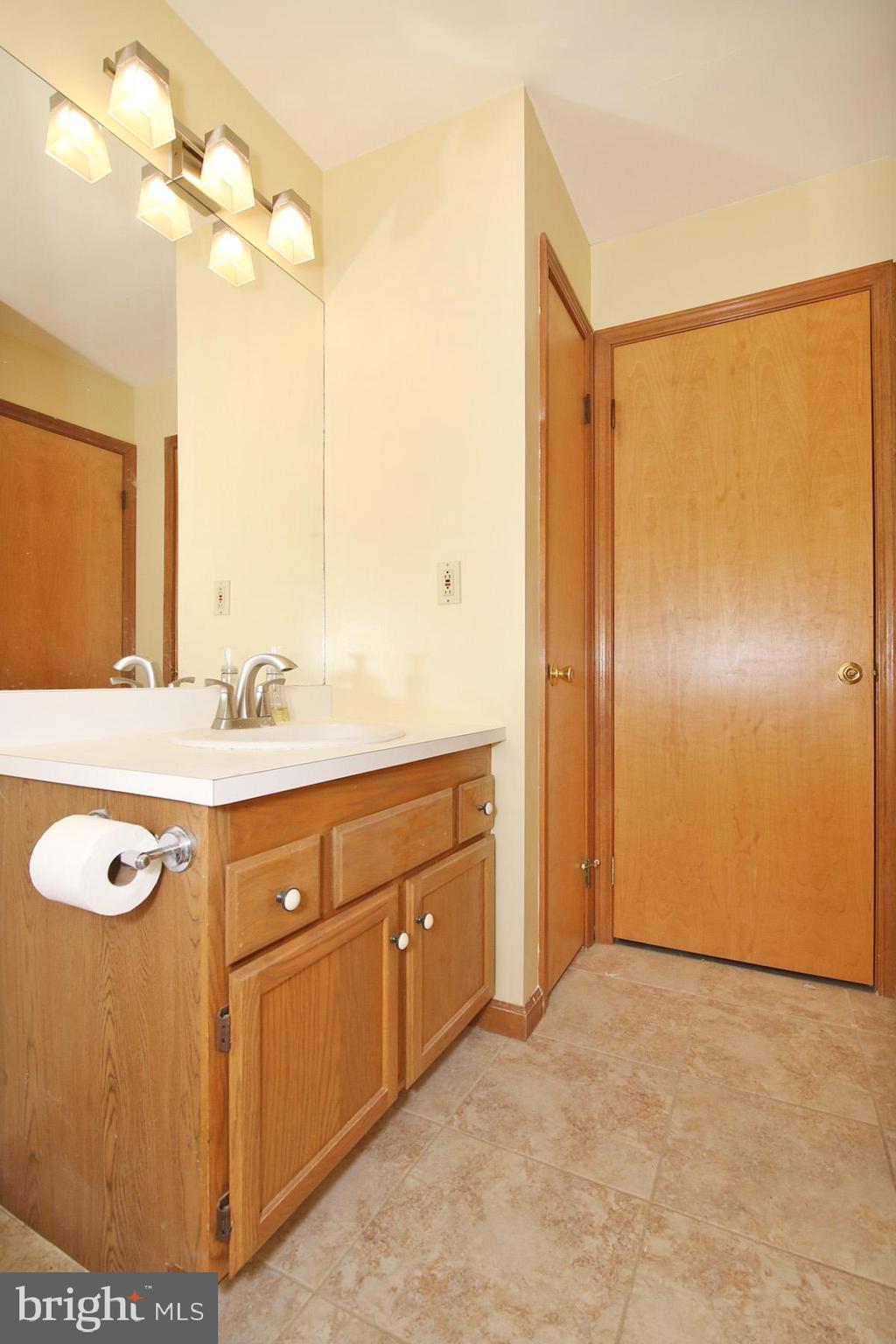 LAUREL HILLS NORTH - Residential