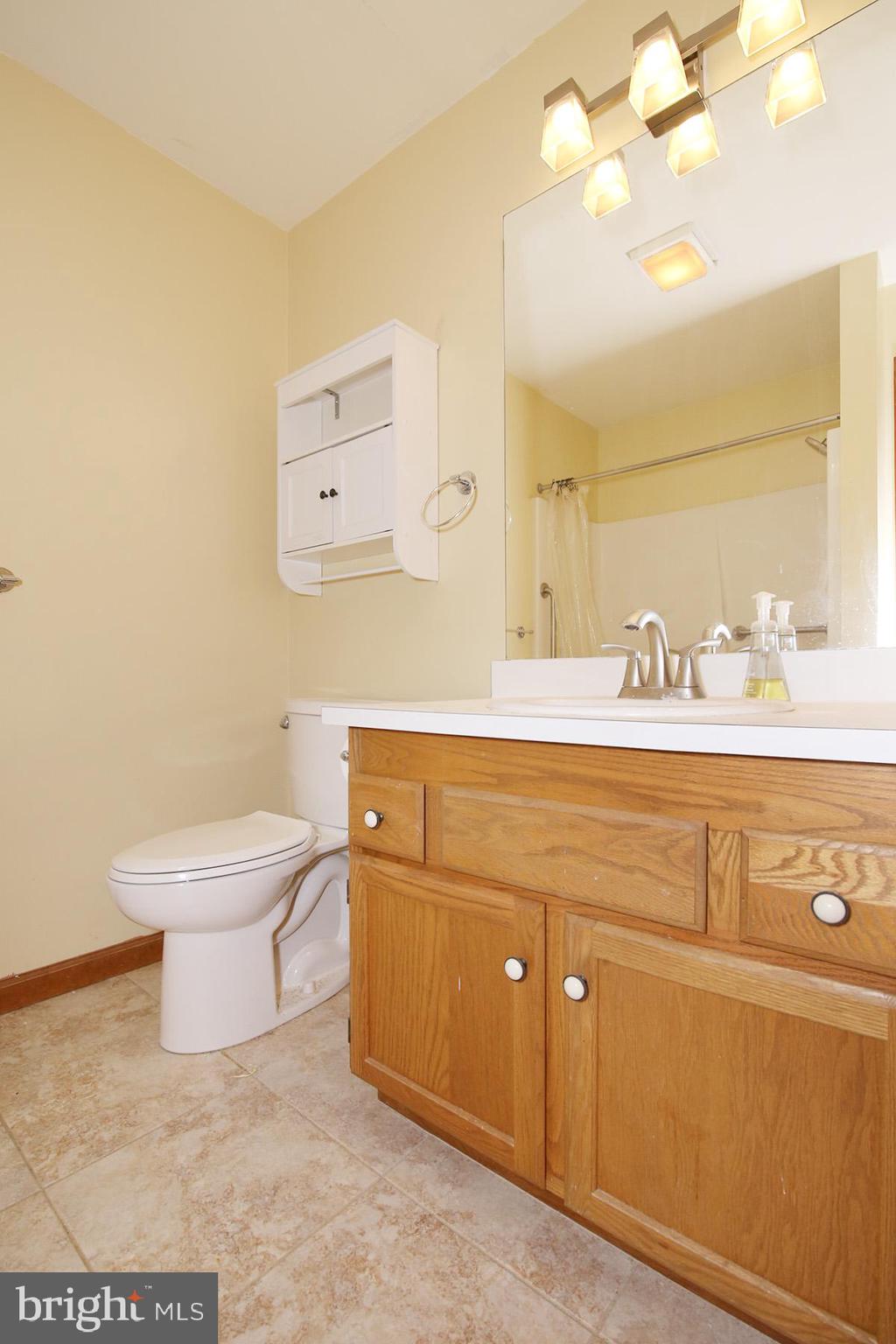 LAUREL HILLS NORTH - Residential