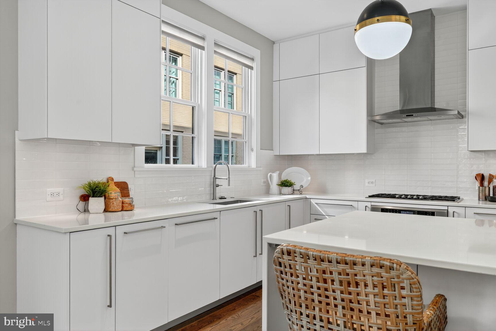 ROBINSON LANDING - Residential