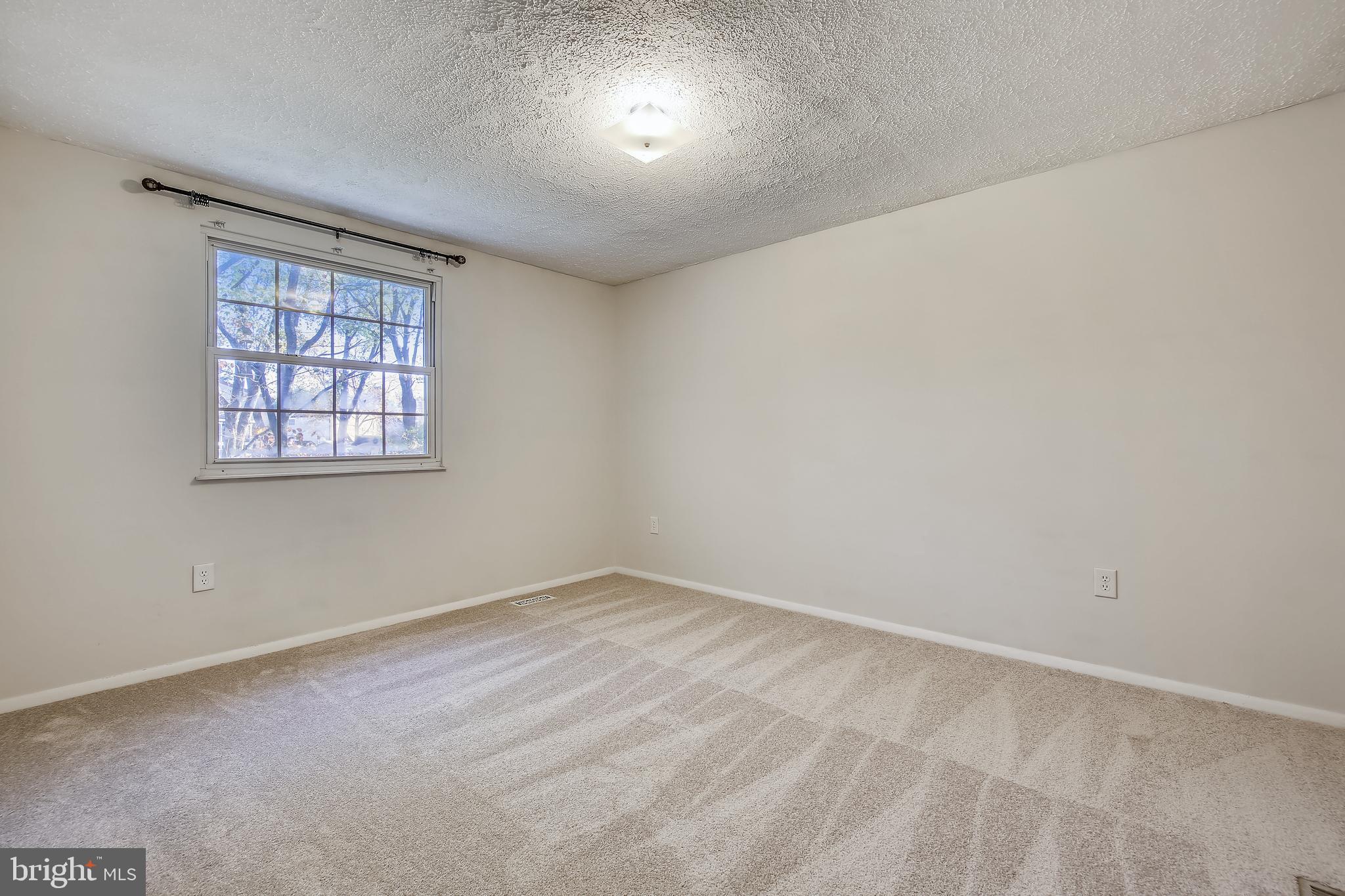 MILL CREEK SOUTH - Residential