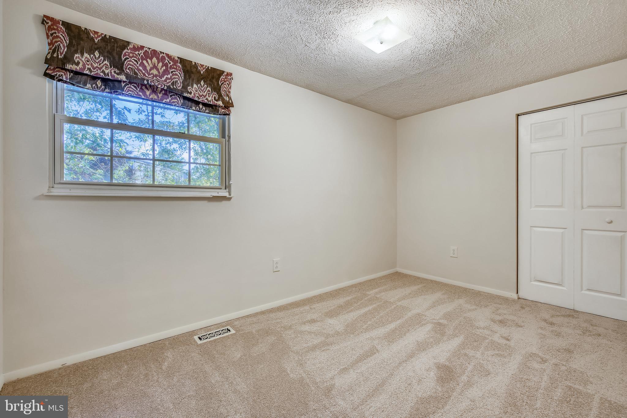 MILL CREEK SOUTH - Residential