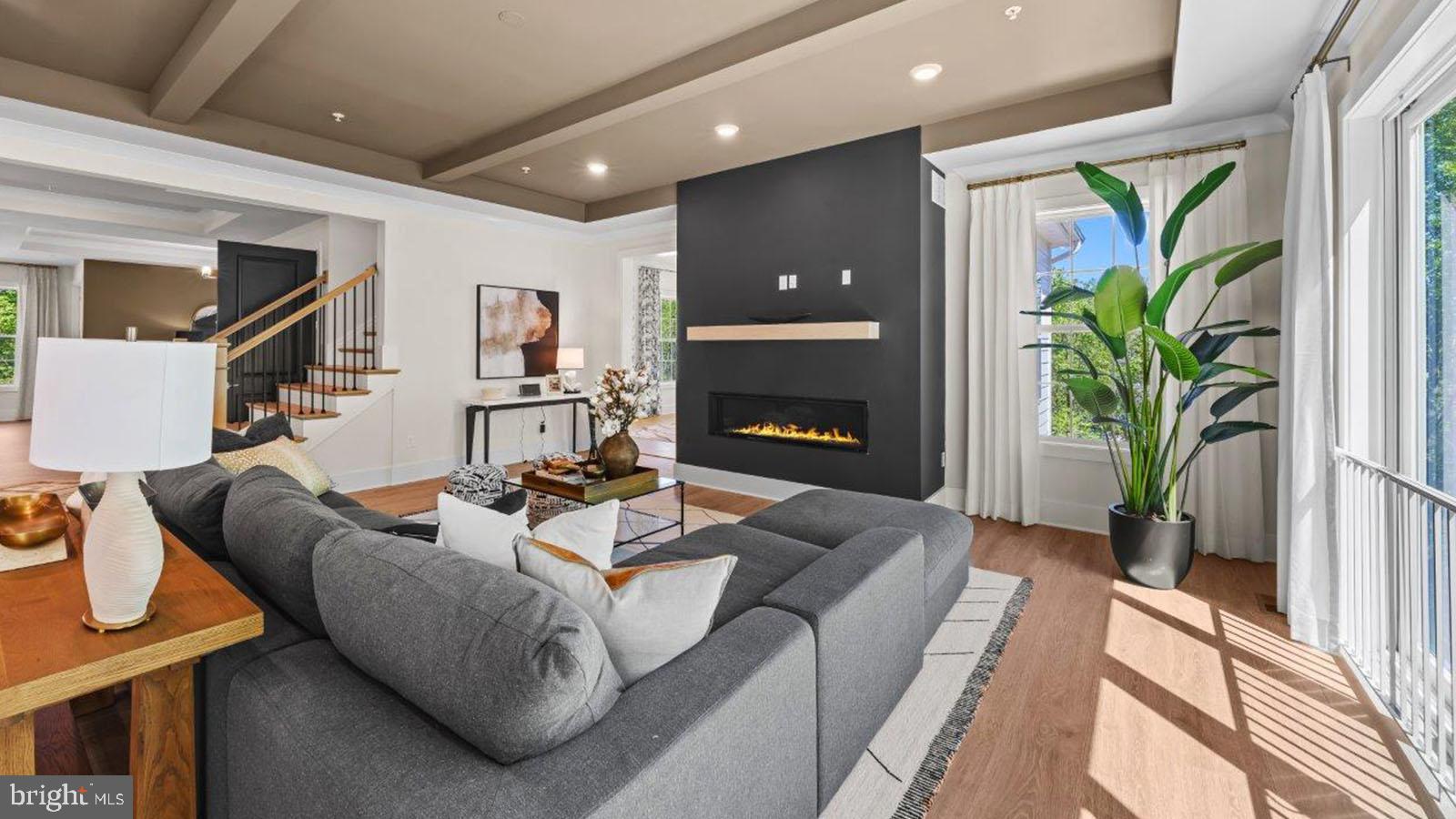 STILLVIEW ACRES - Residential