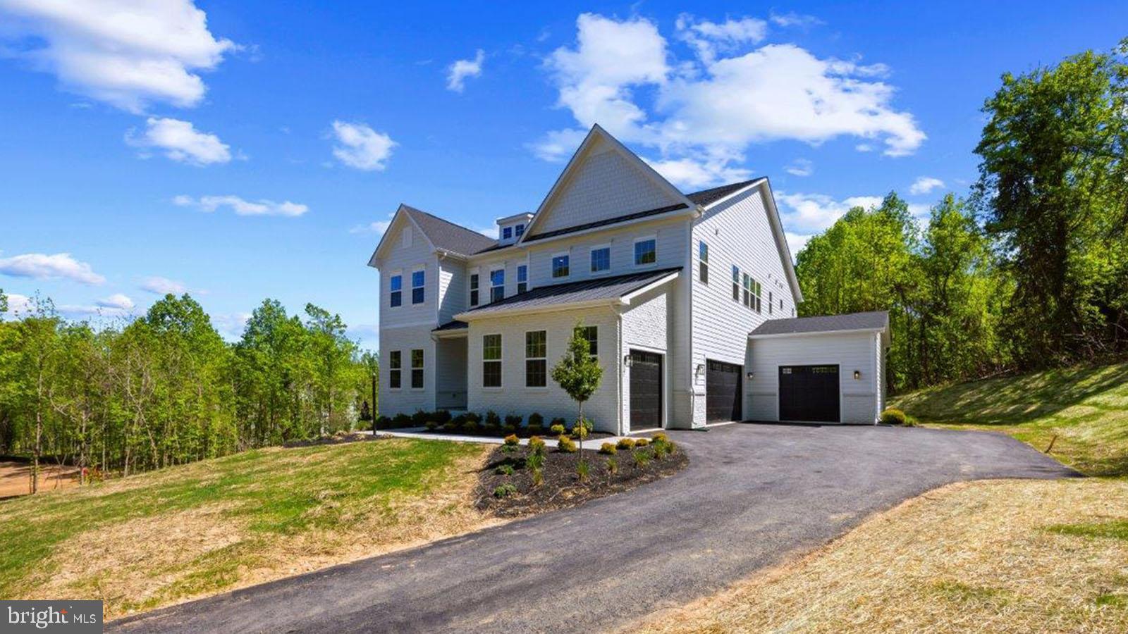 STILLVIEW ACRES - Residential