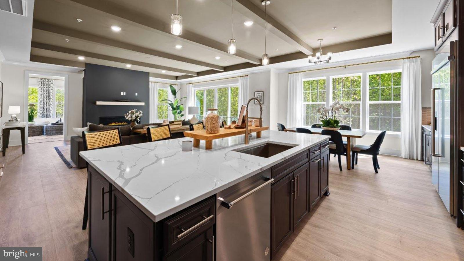 STILLVIEW ACRES - Residential