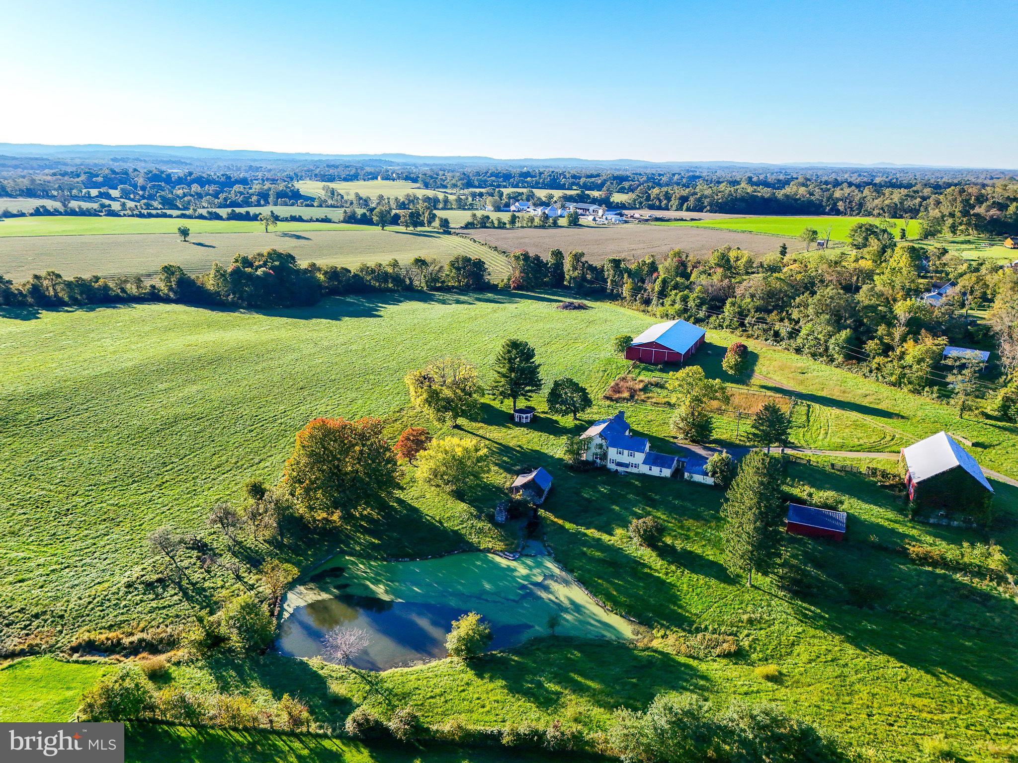 SHORT HILL - Land