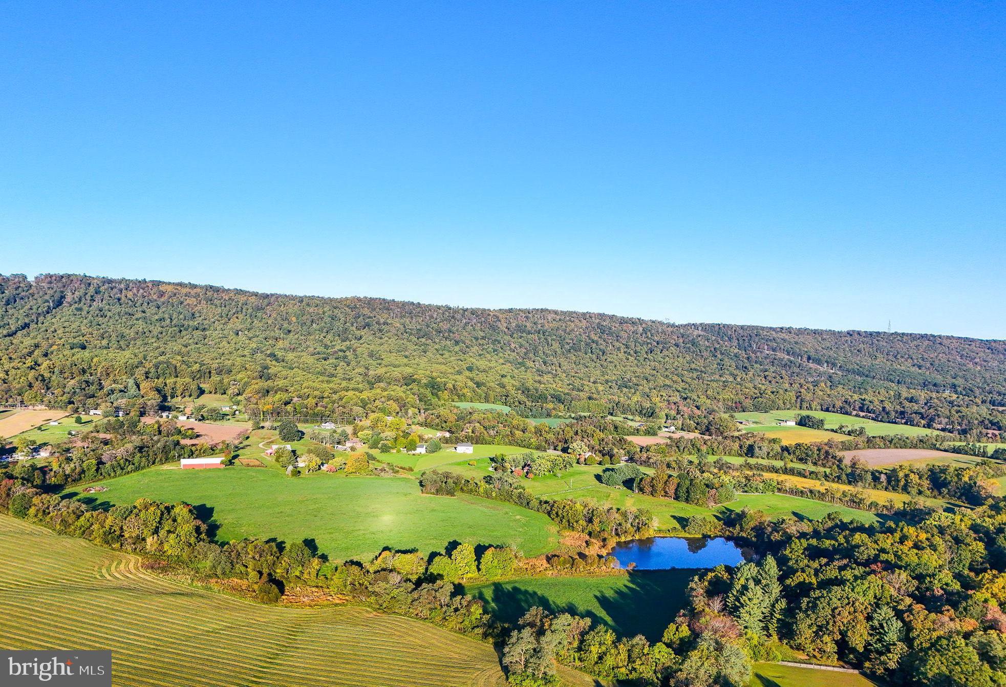SHORT HILL - Land