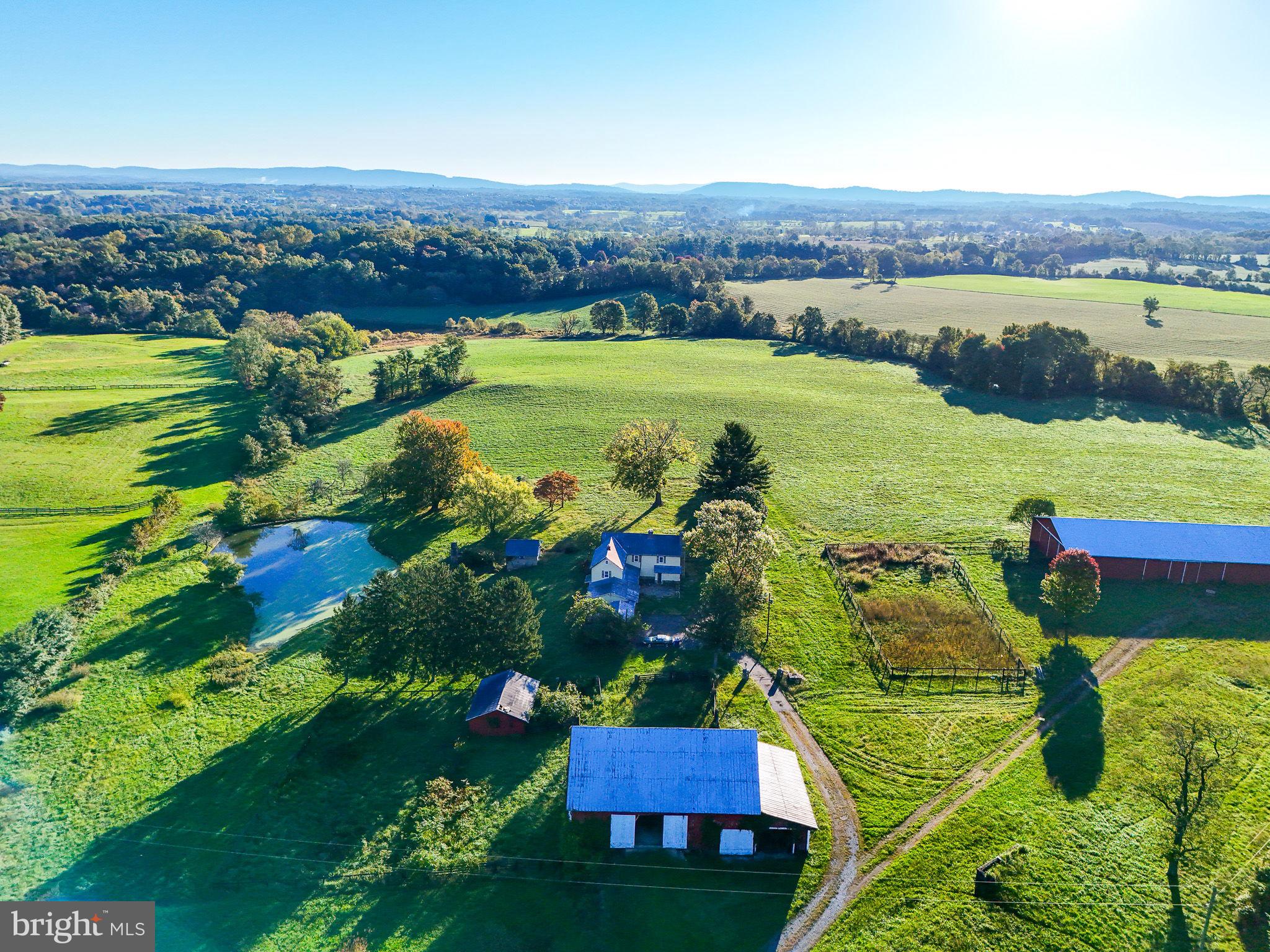 SHORT HILL - Land