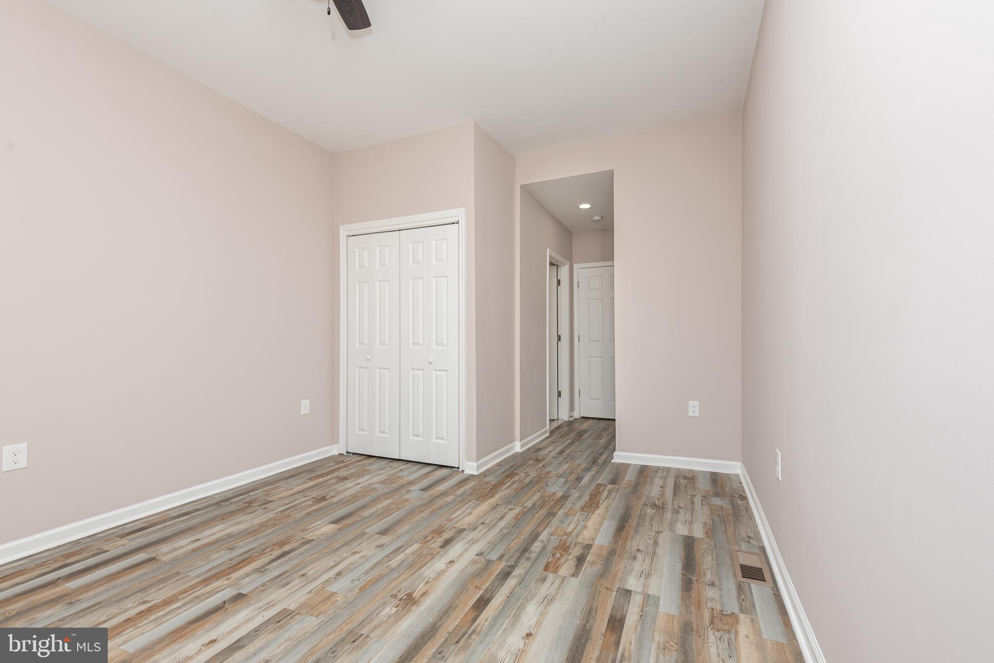 MADISON EASTEND - Residential