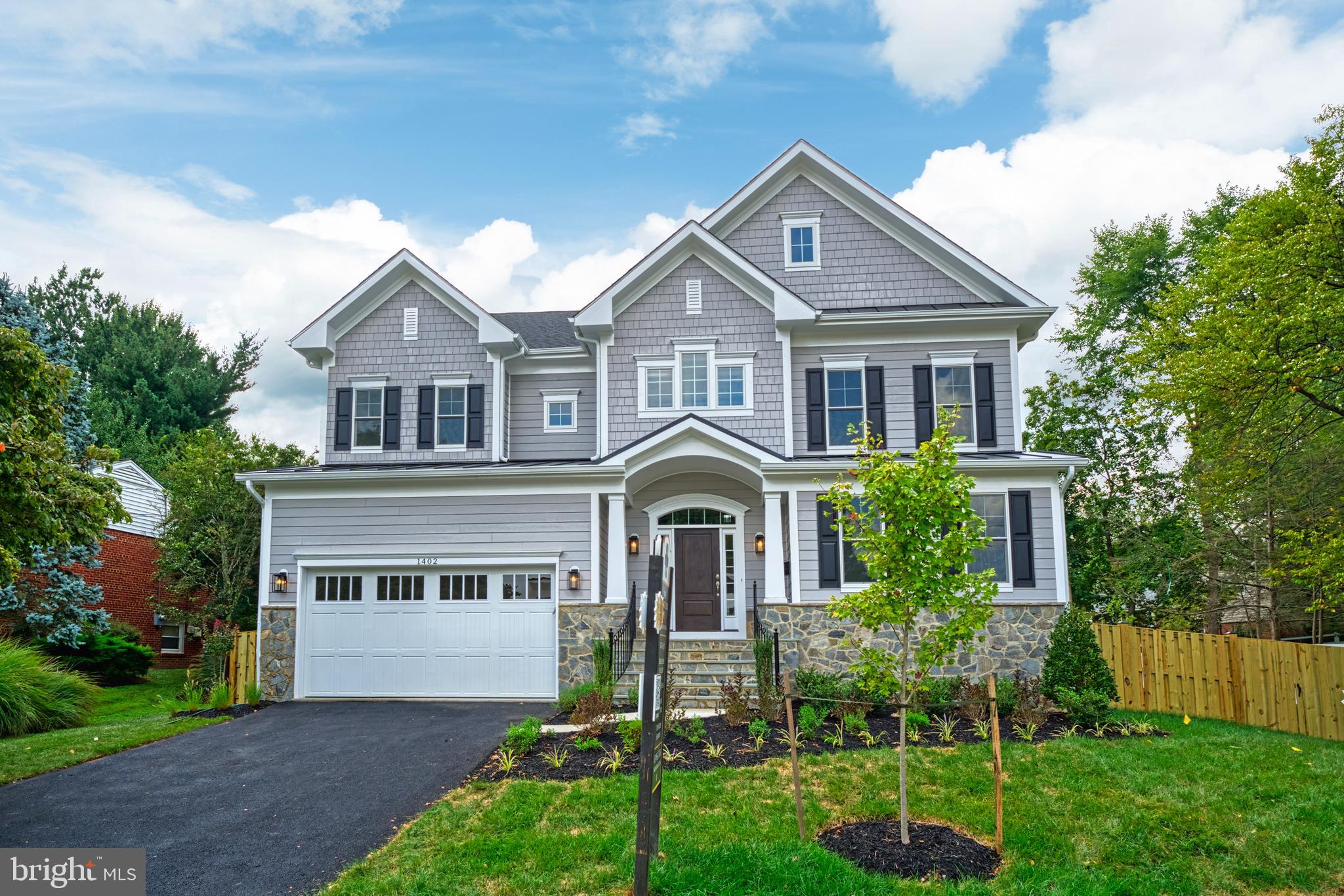 BROYHILLS MCLEAN ESTATES - Residential