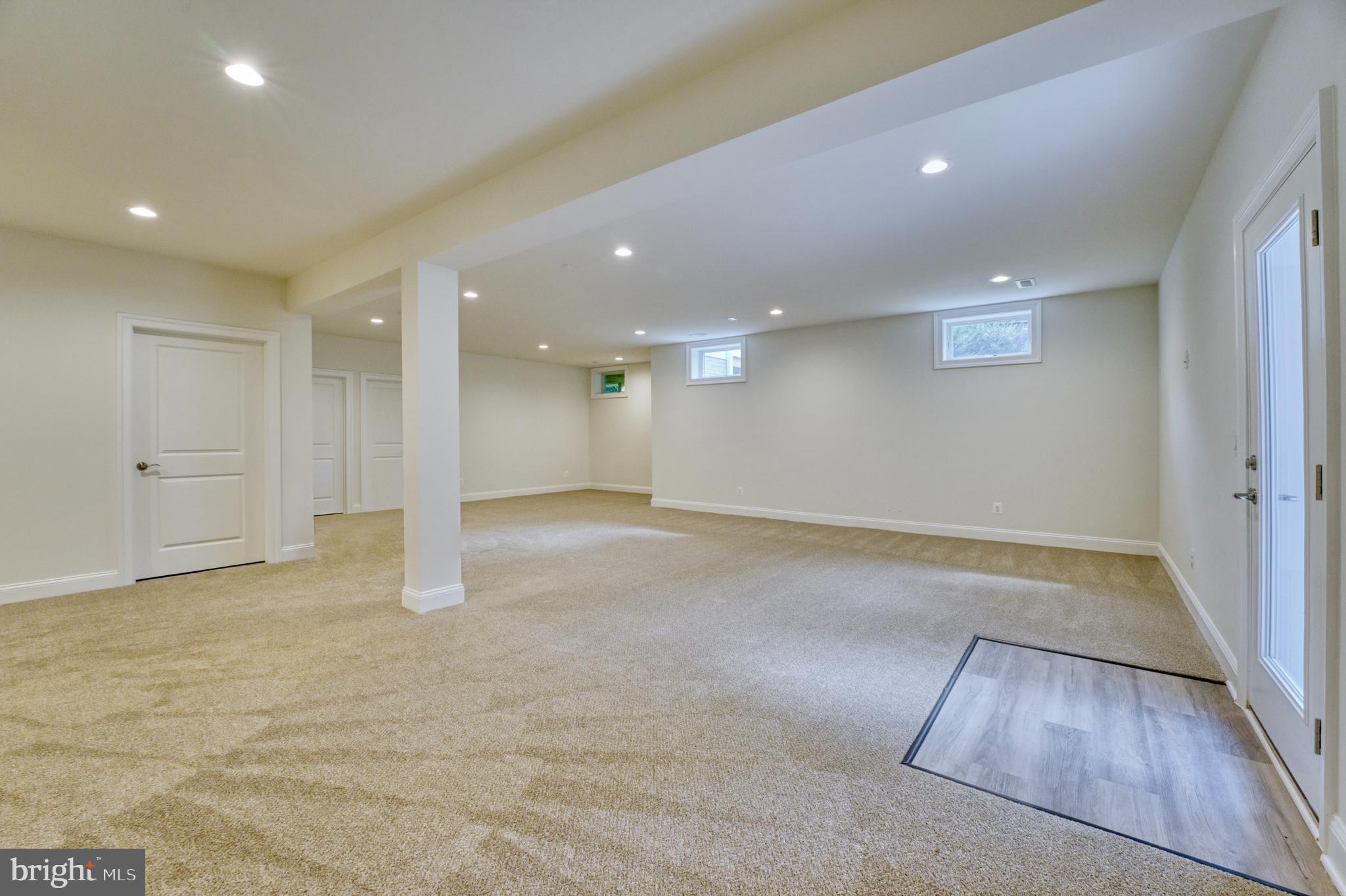 BROYHILLS MCLEAN ESTATES - Residential