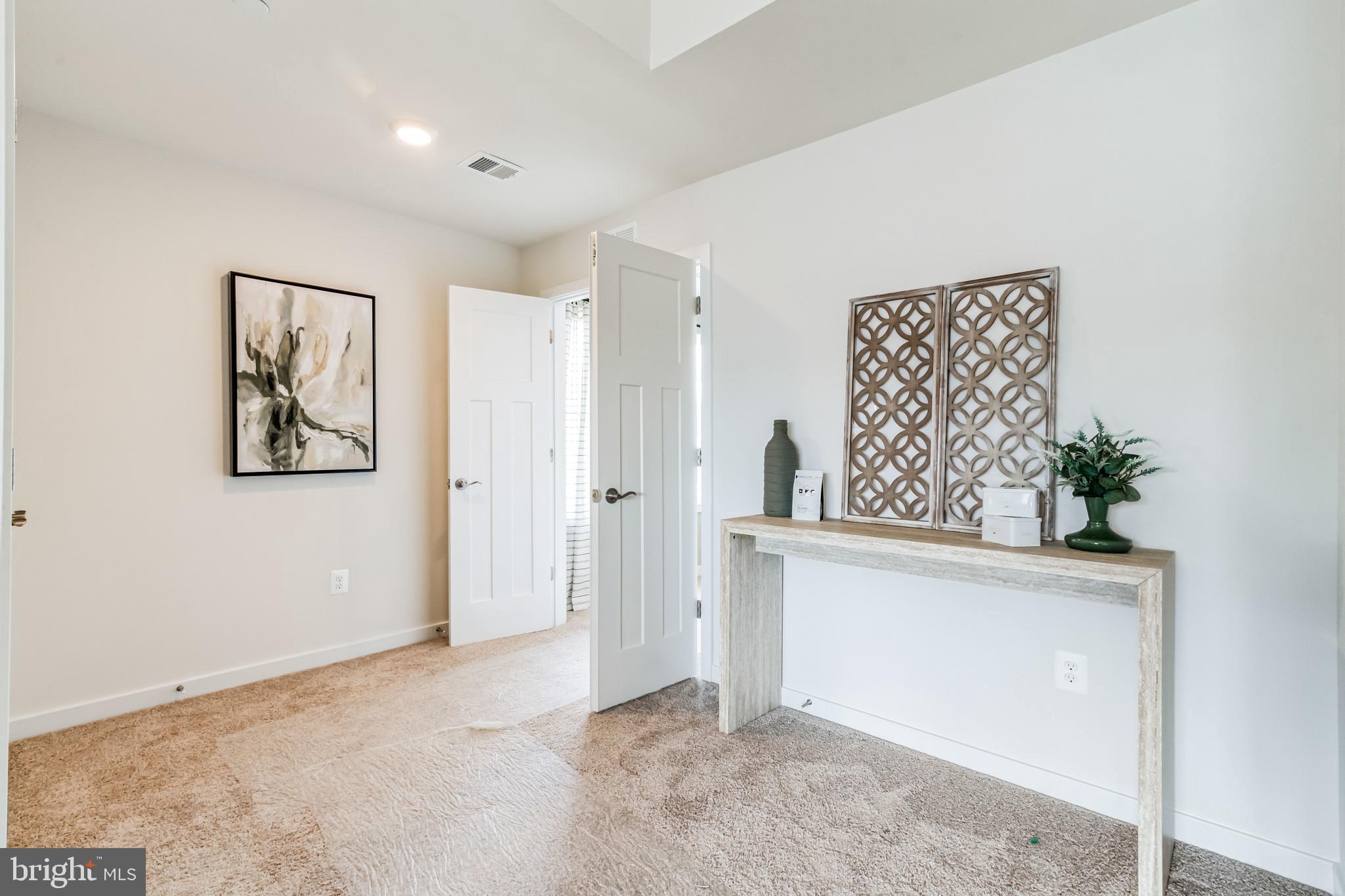 GILBERT MEADOWS - Residential