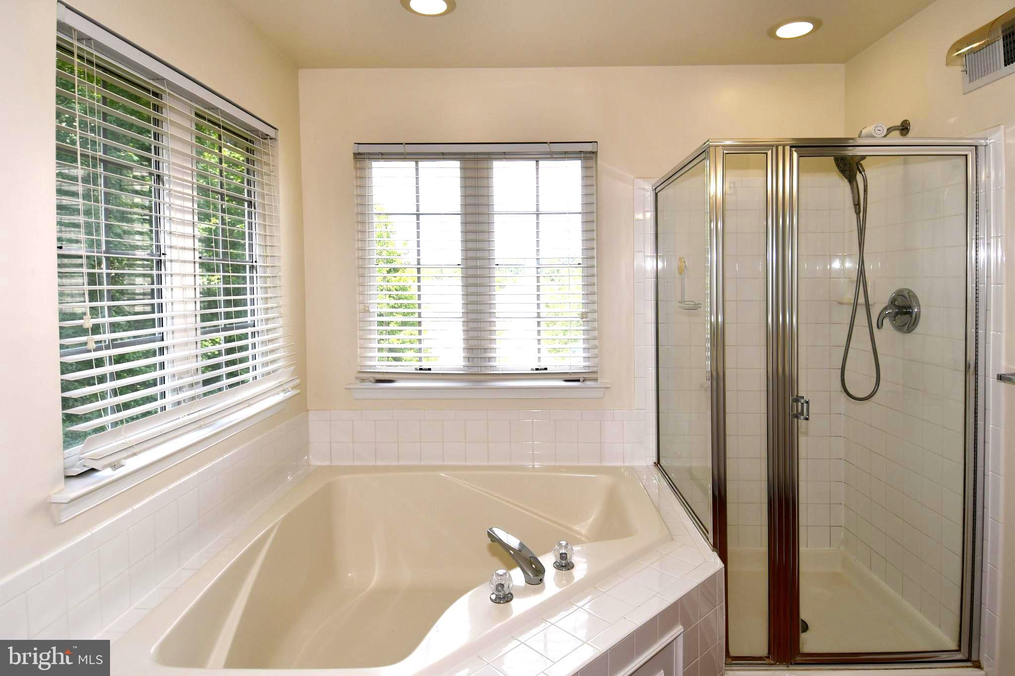 KINGSVIEW RIDGE - Residential